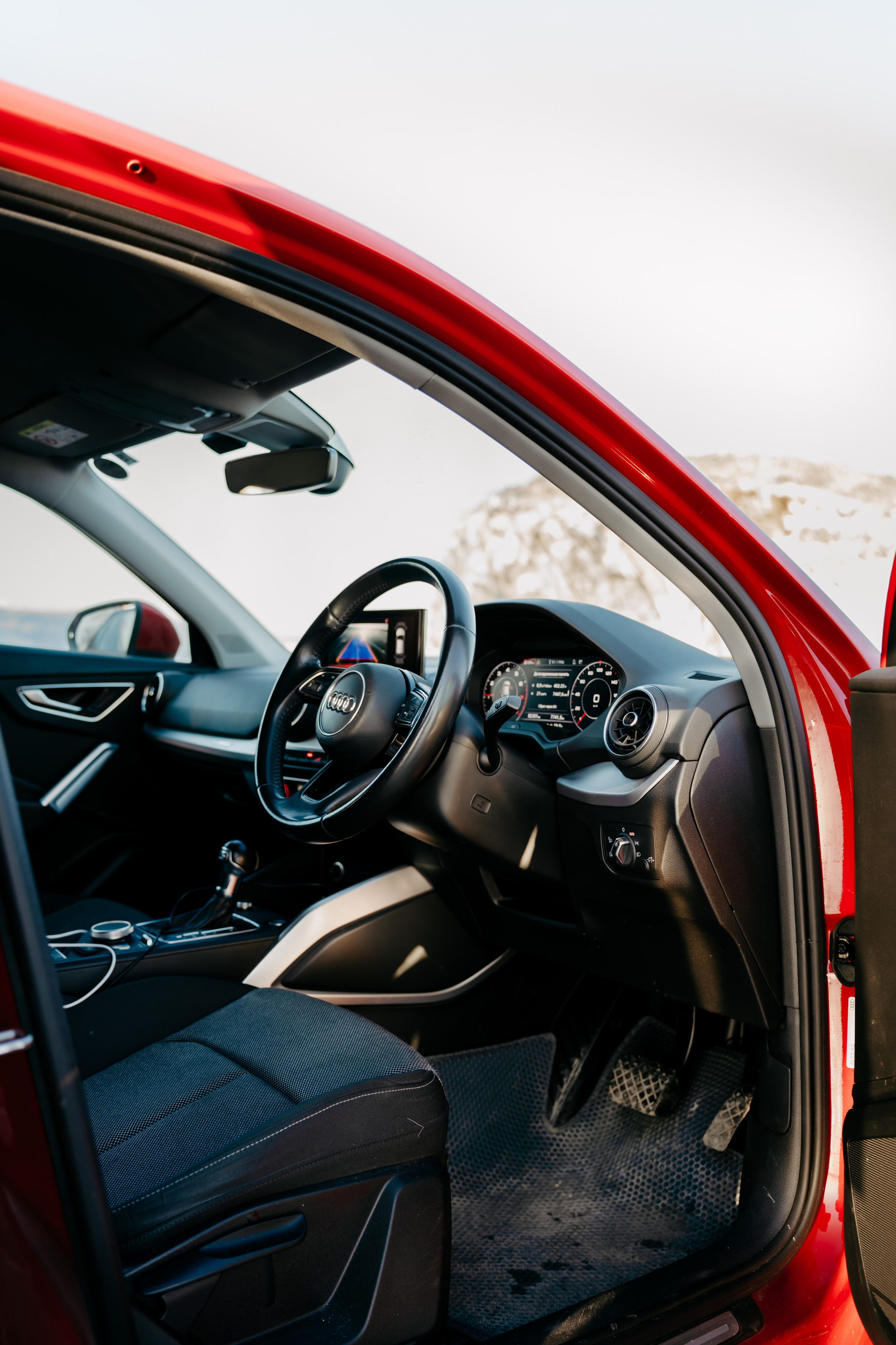 Audi Q2. Фотограф, видеограф и пилот дрона на Байкале