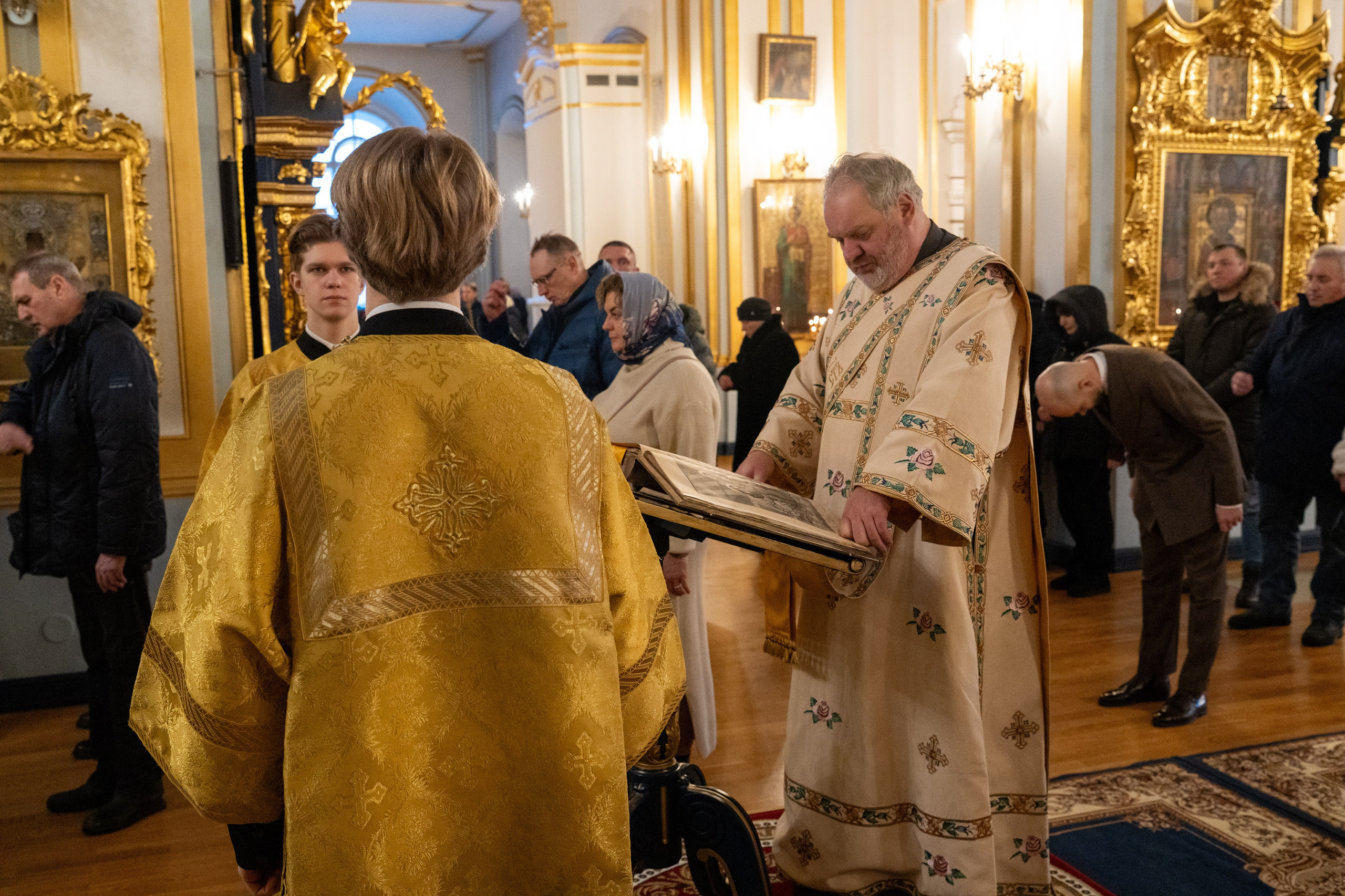 Неделя 30-я по Пятидесятнице, пред Рождеством Христовым, святых отец. Предпразднство Рождества Христова. Вмц. Анастасии Узорешительницы. НИКОЛО-БОГОЯВЛЕНСКИЙ МОРСКОЙ СОБОР