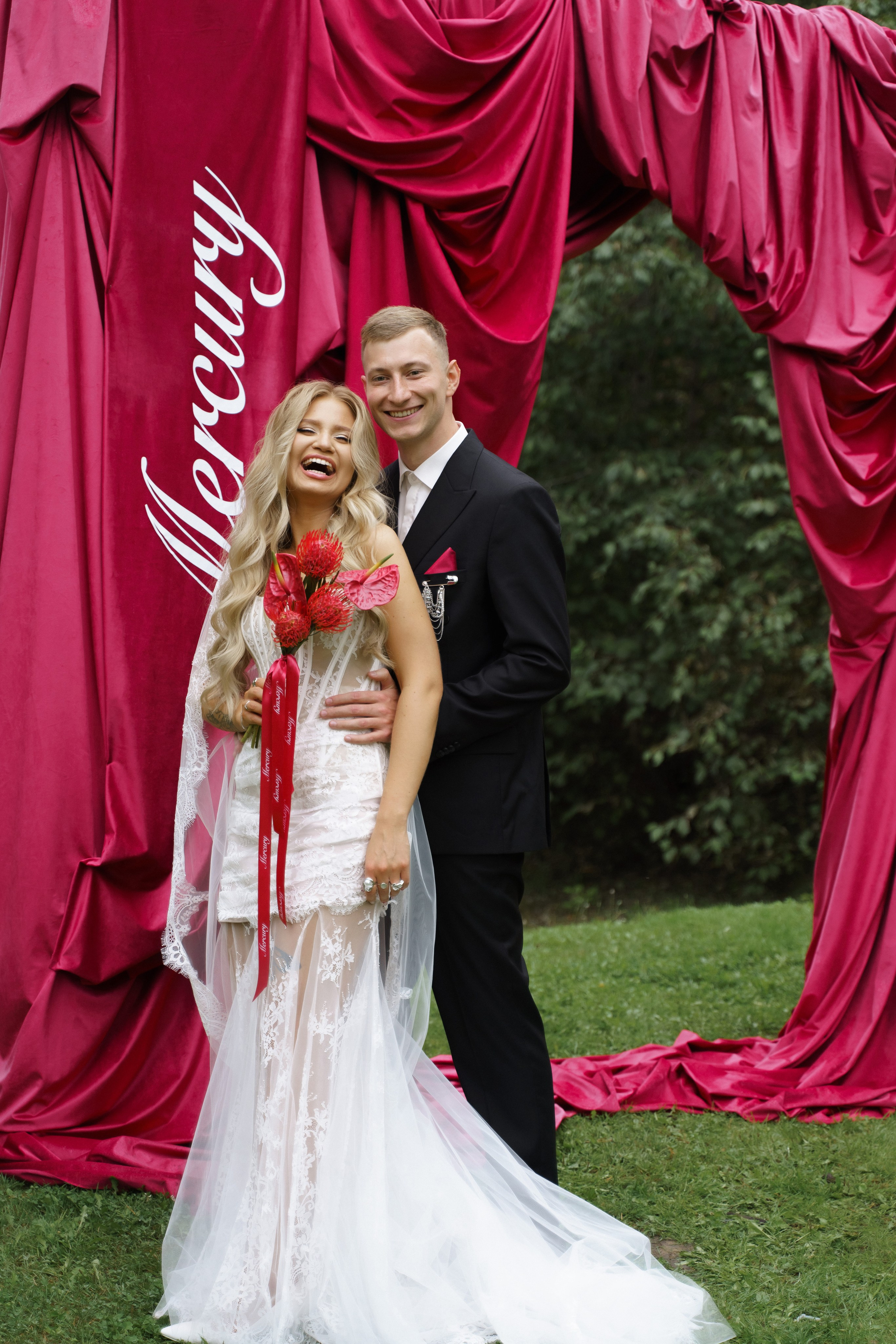 Максим и Алина. Свадебный фотограф Анастасия Хабарова в Новоуральске и Екатеринбурге