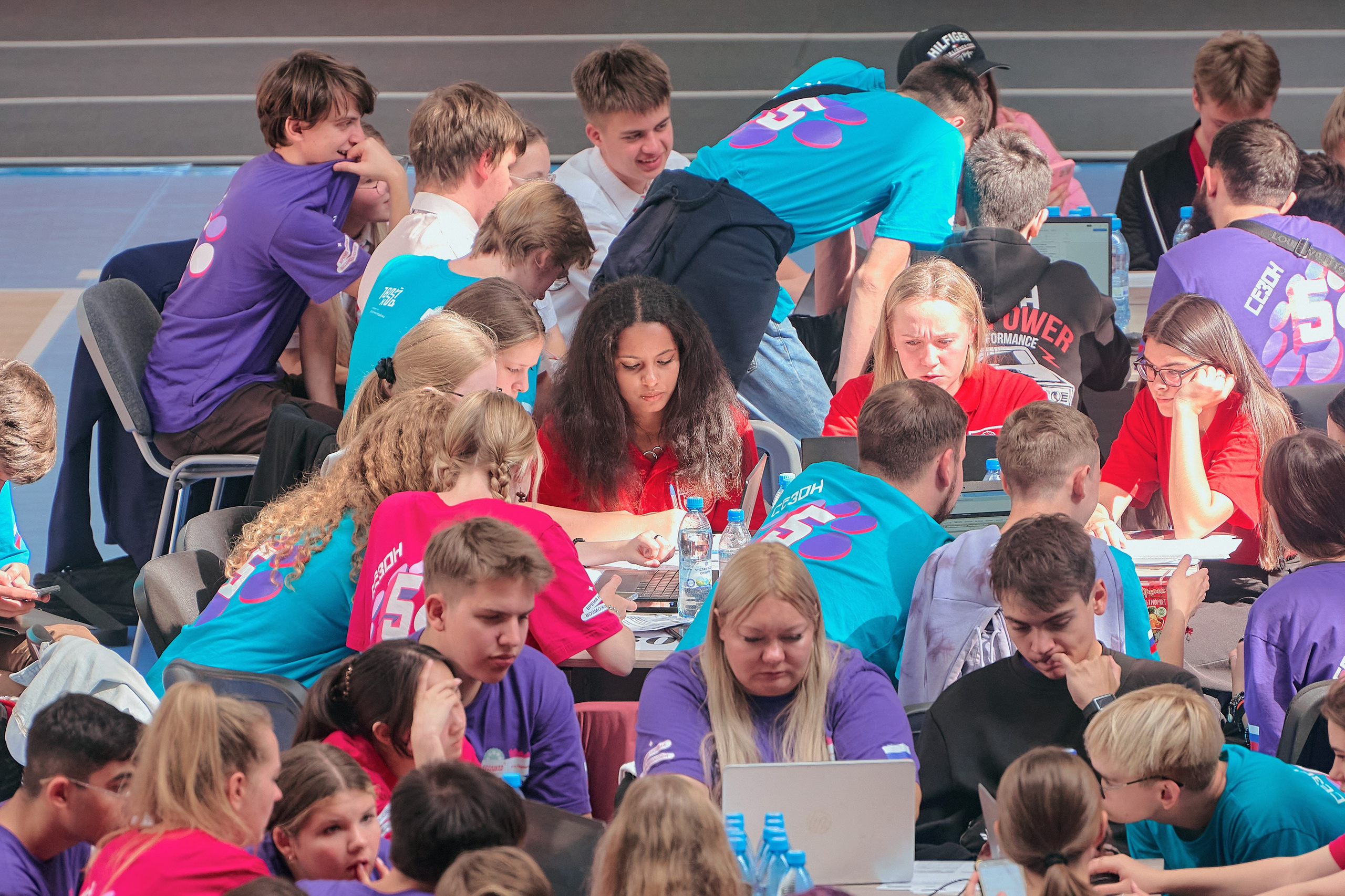Большая перемена. Фотограф Яковлев Роман — Красноярск