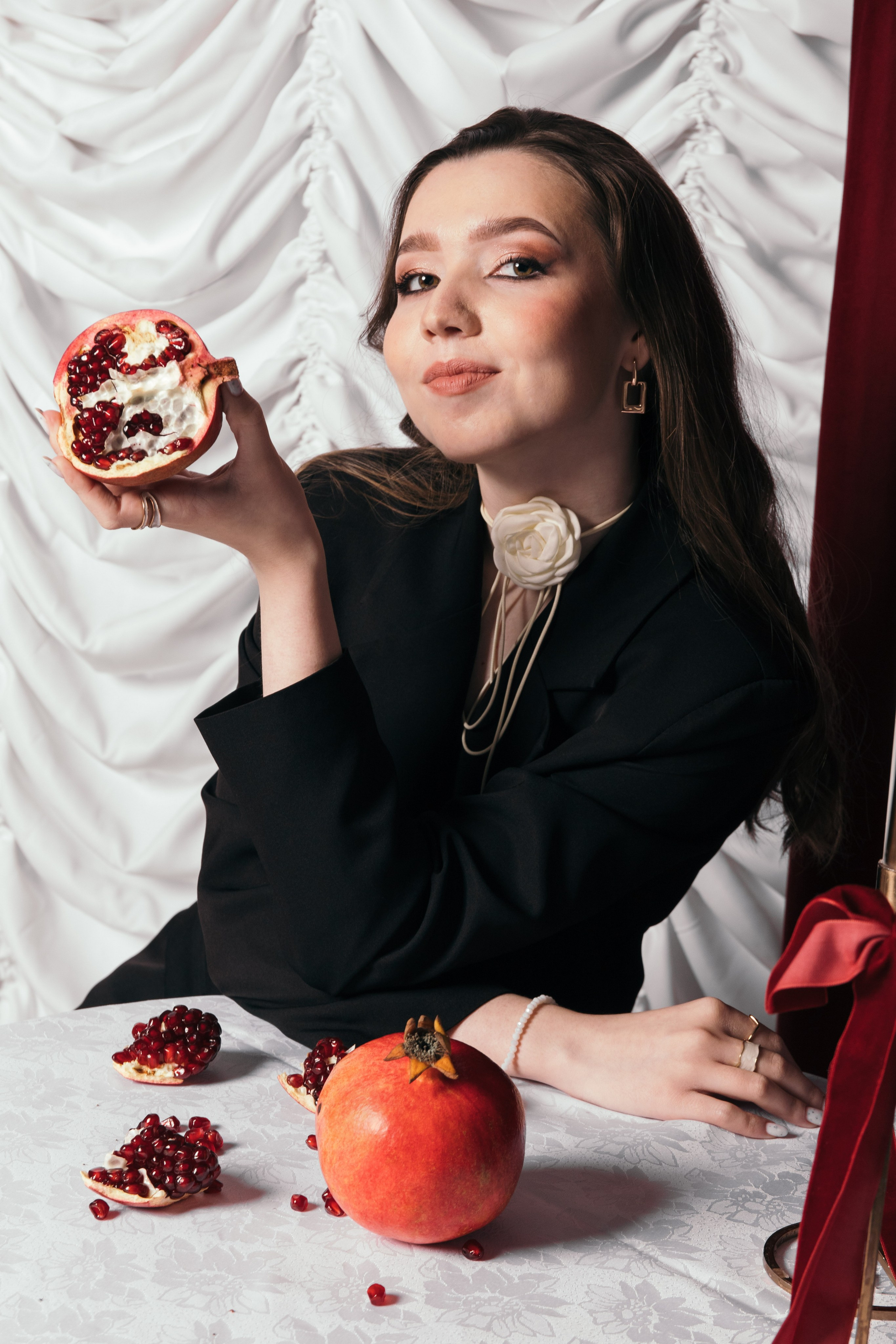 Вера и гранат. Фотограф Елена Балакина (Челябинск)