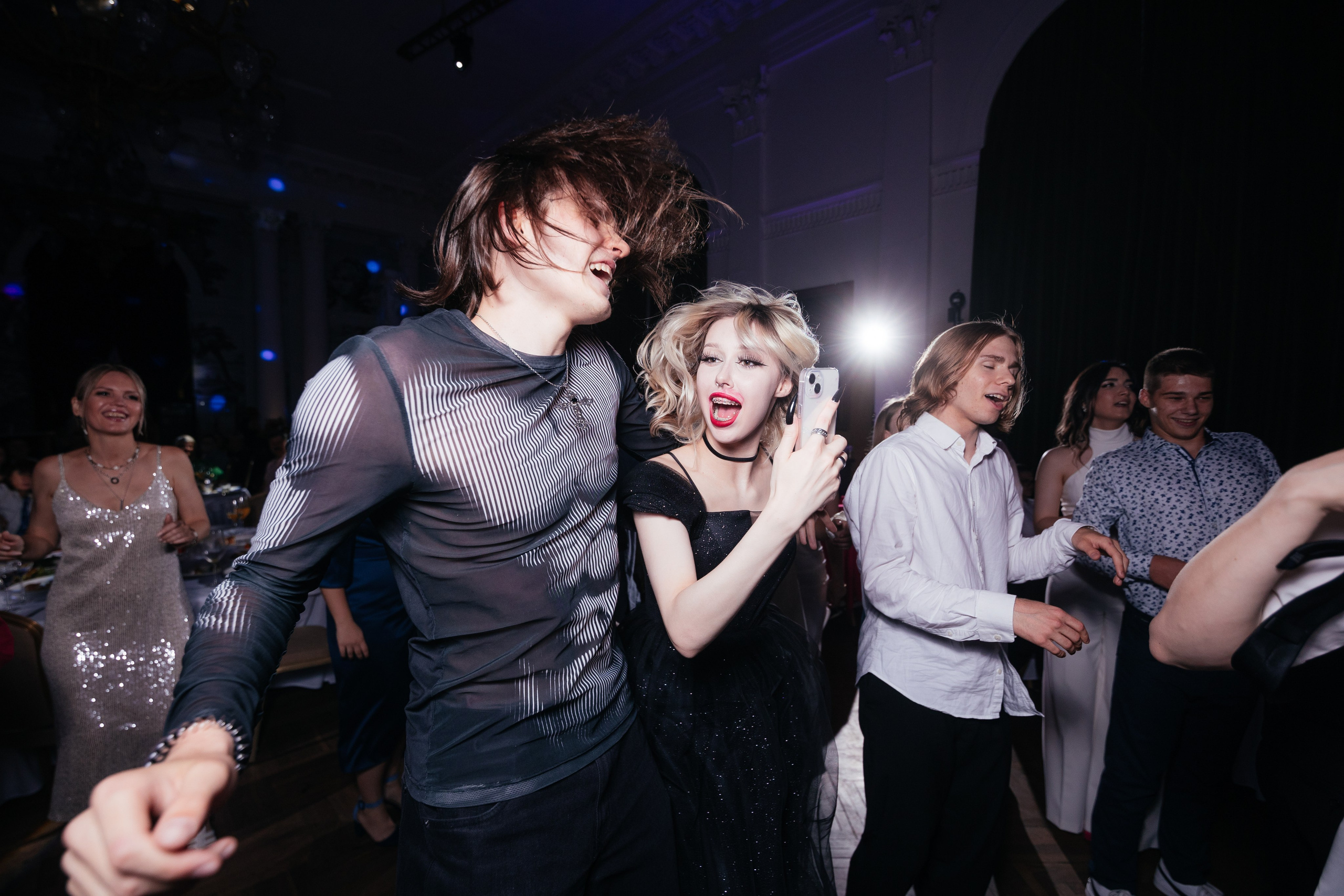 Выпускной 11 класс. Фотограф Крохин Олег