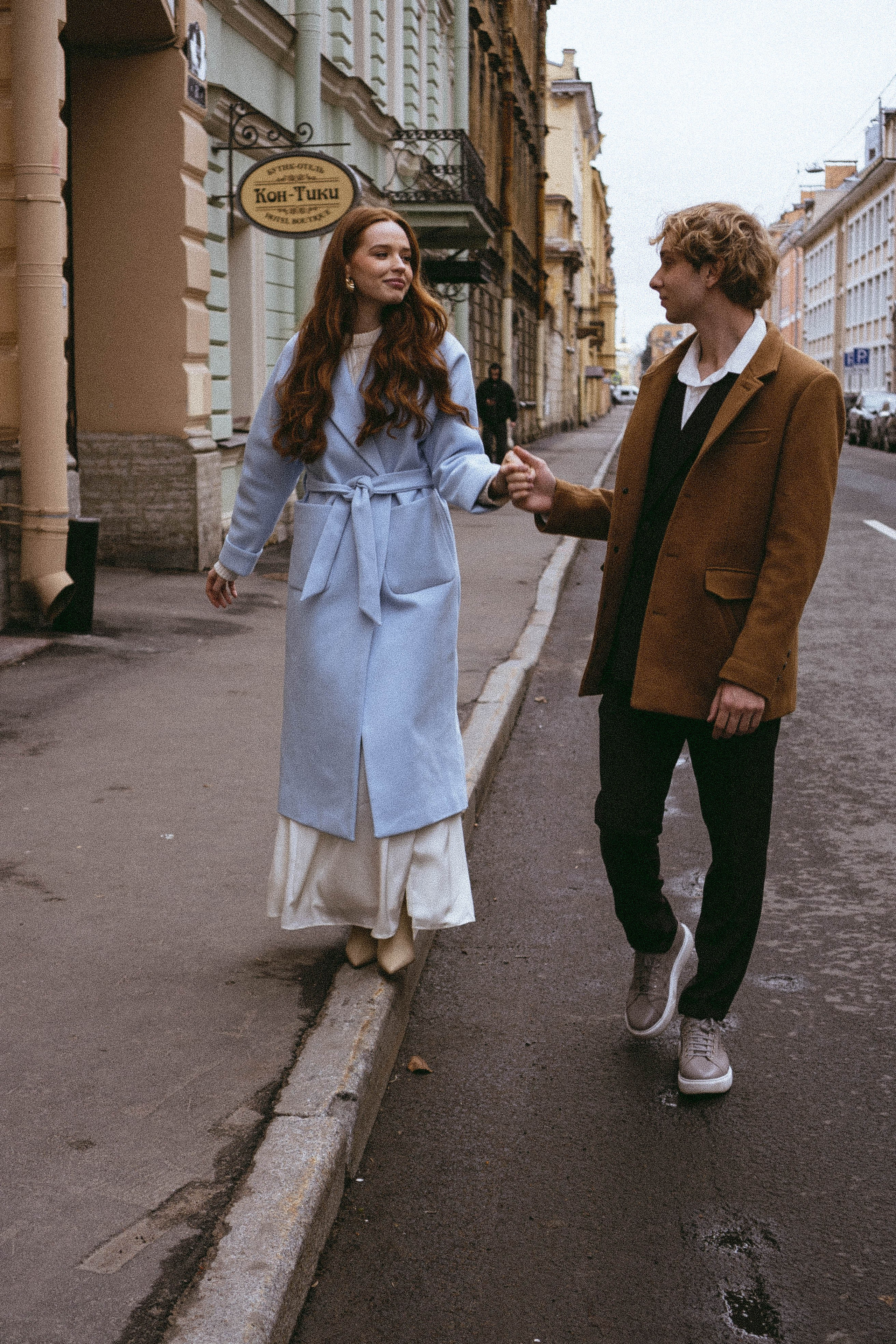 СВАДЕБНАЯ СЬЕМКА В ОТЕЛЕ. СБОРЫ ЖЕНИХА И НЕВЕСТЫ И ТАКЖЕ ТОР И ПОДГОТОВКА К ПРОГУЛКЕ И ПРОГУЛКА ПО ПЕТРОГРАДКЕ. Профессиональный фотограф, Санкт-Петербург — Виктория Богомолова