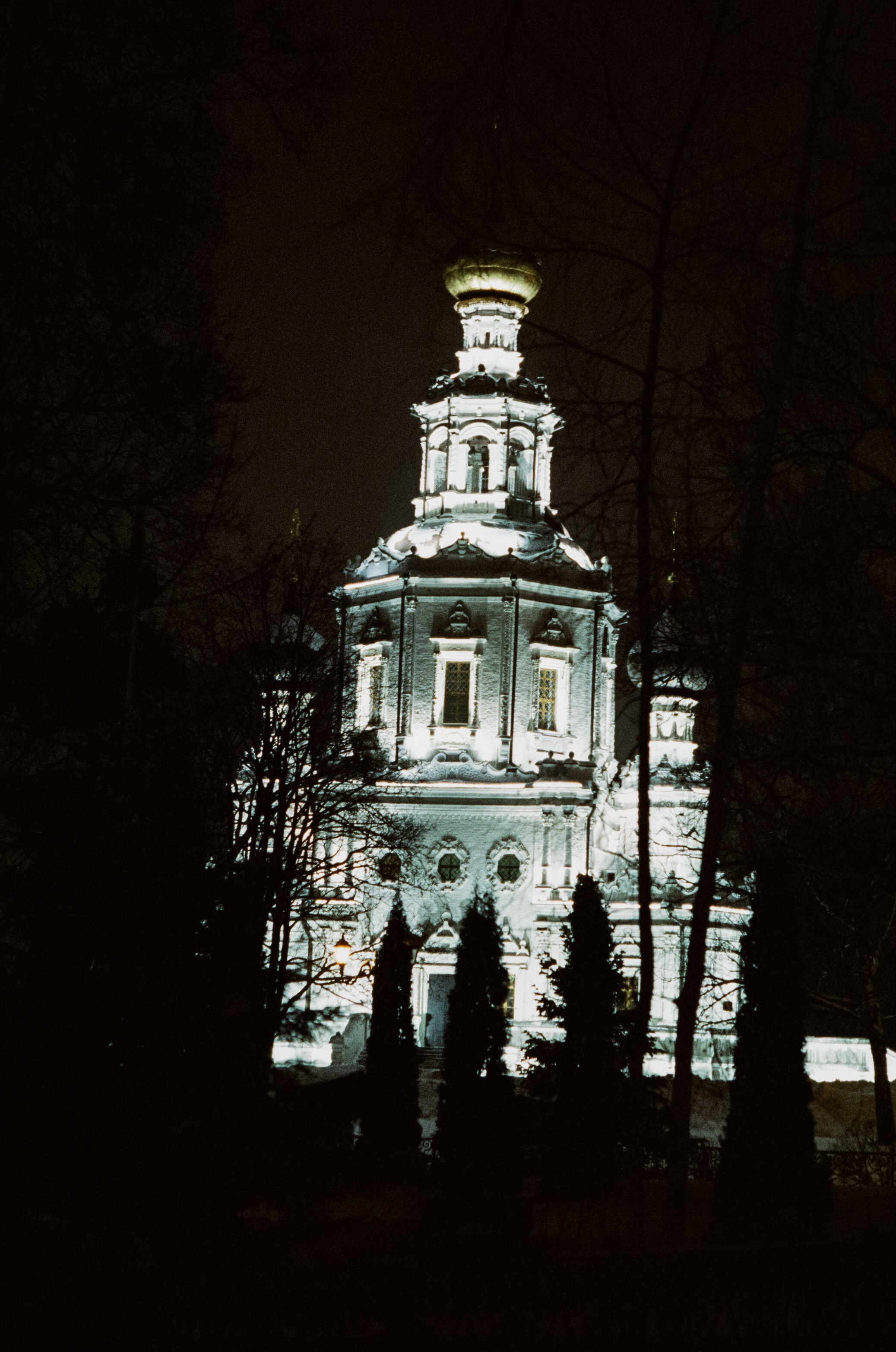 SFL 500T (Kodak Vision 3 500T) / Canon T80 / Canon FD 85 mm f1.2 L