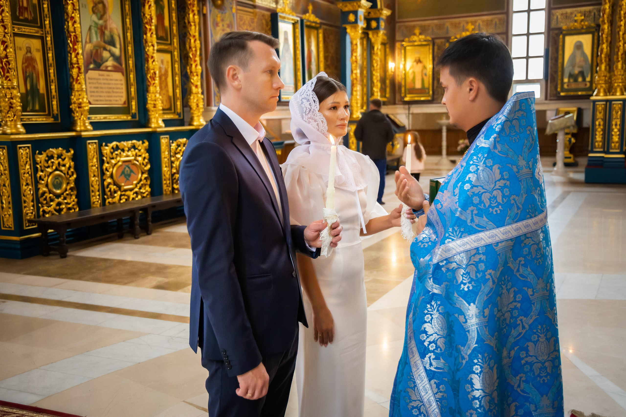 В Храме. Семейный и Свадебный фотограф в Астане Александр Астапов