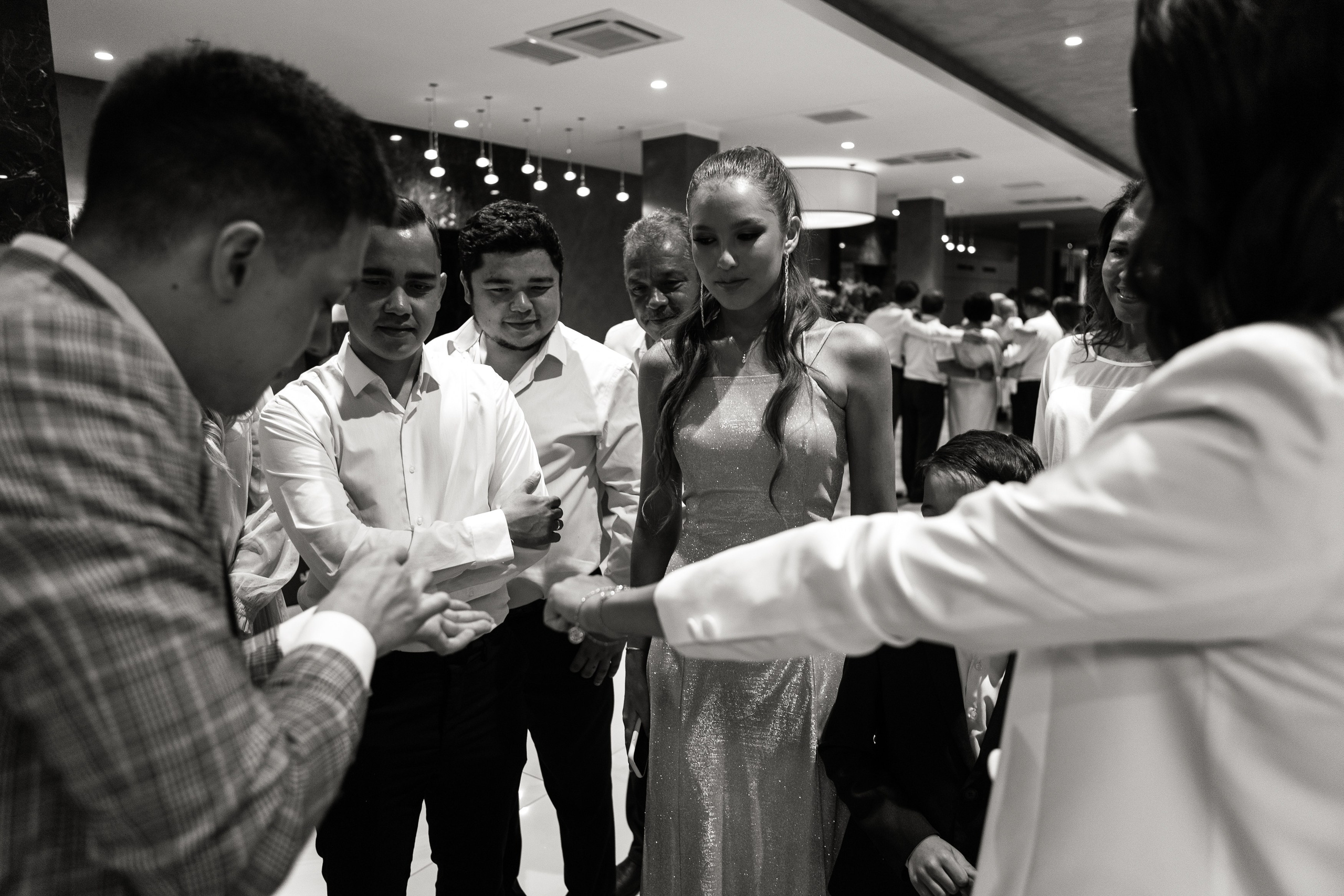 Свадебный фотограф Уфа — Руслан ГабдлисламовЖивые эмоции, красивые кадры, воспоминания на всю жизнь.Работаю по всей Республике Башкортоста. Свадебный фотограф Уфа Руслан Габдлисламов