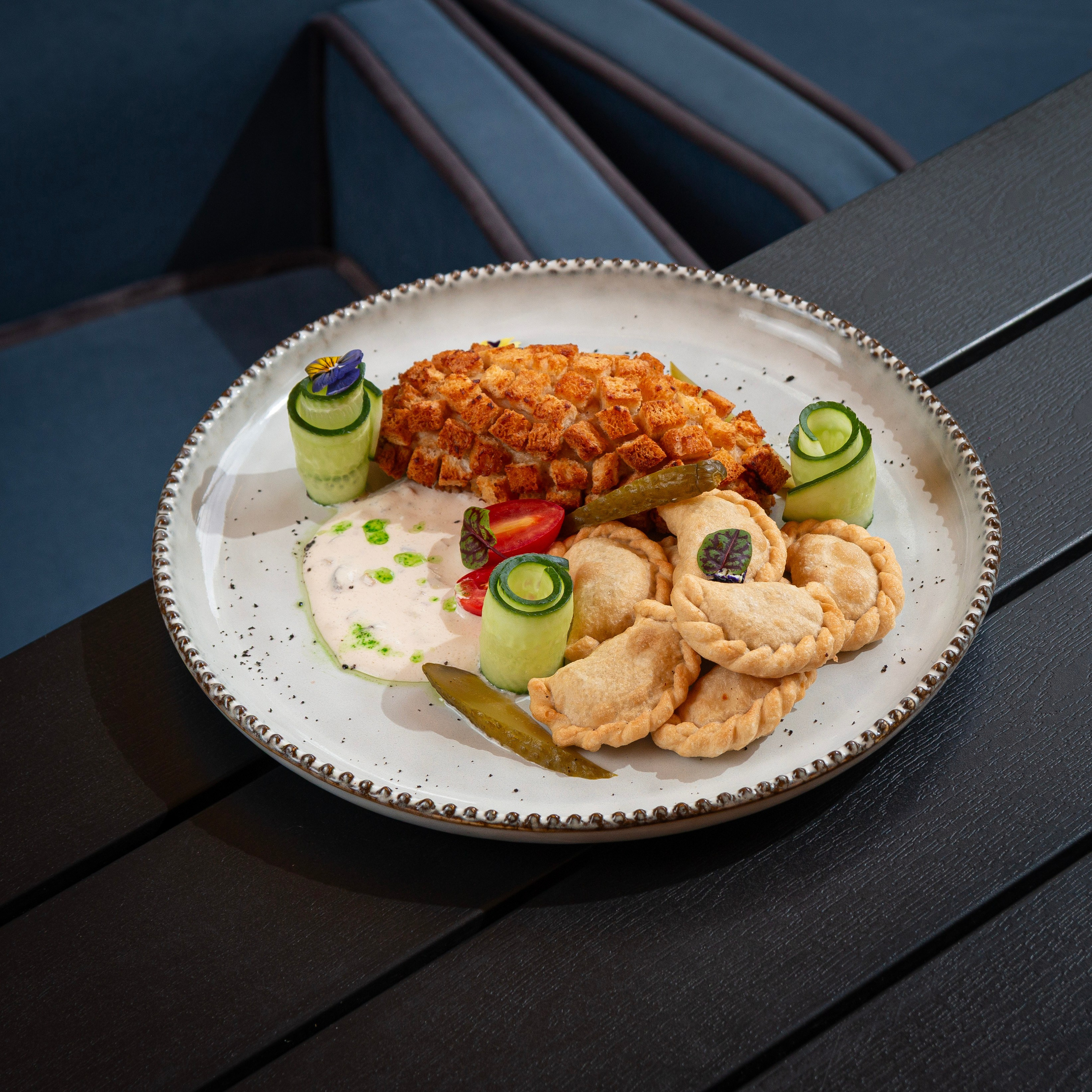 Вояж. Александр Стряпунин — предметный фотограф в Улан-Удэ