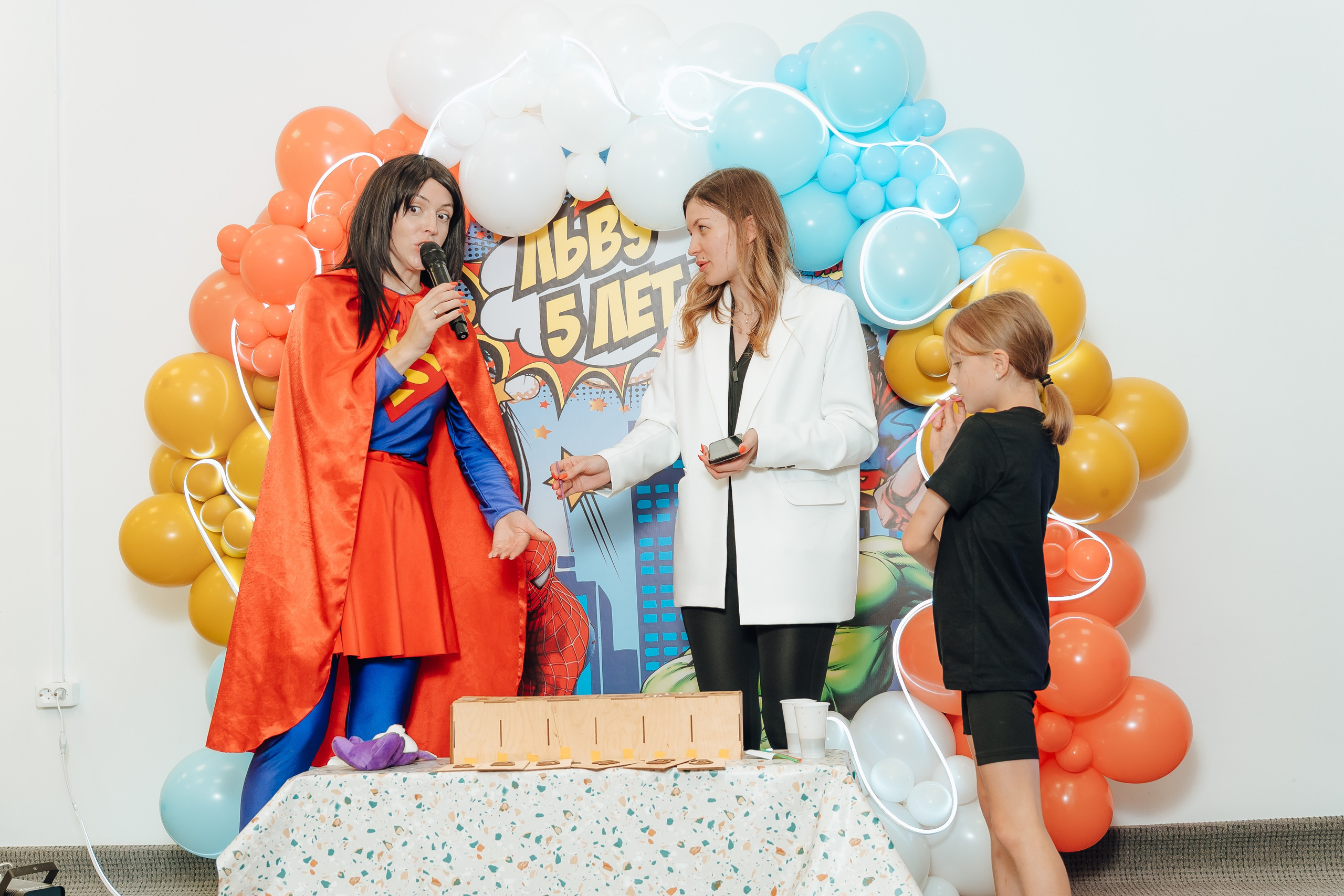 Праздник Льва в Мультифокс. Детский и семейный фотограф Катерина Мишина