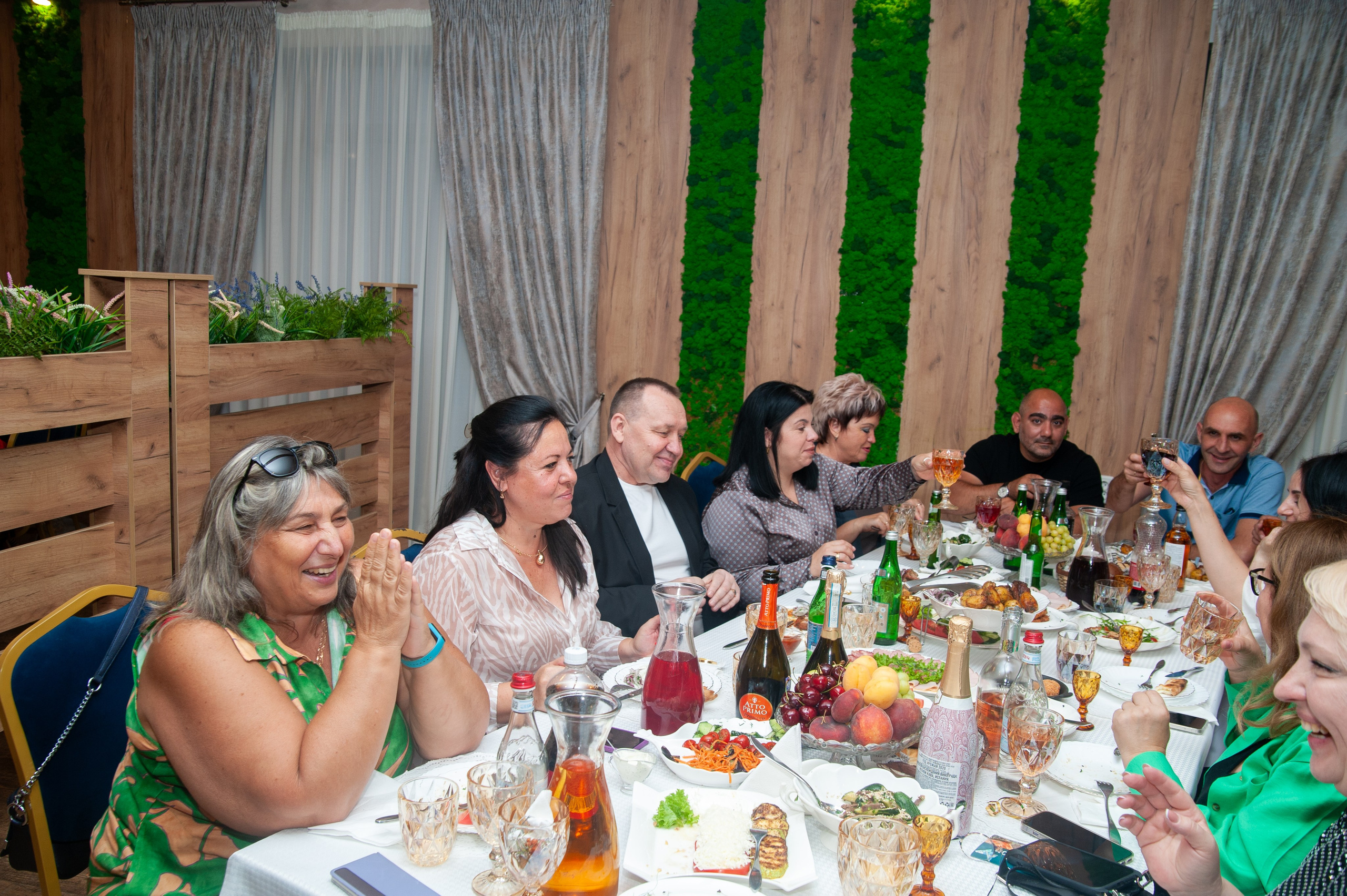 Выпускной МАОУ СОШ № 17 им. Эдуарда Есаяна. Свадебный и семейный фотограф Денис Лукьянов в Краснодаре, Краснодарском крае и Республике Крым