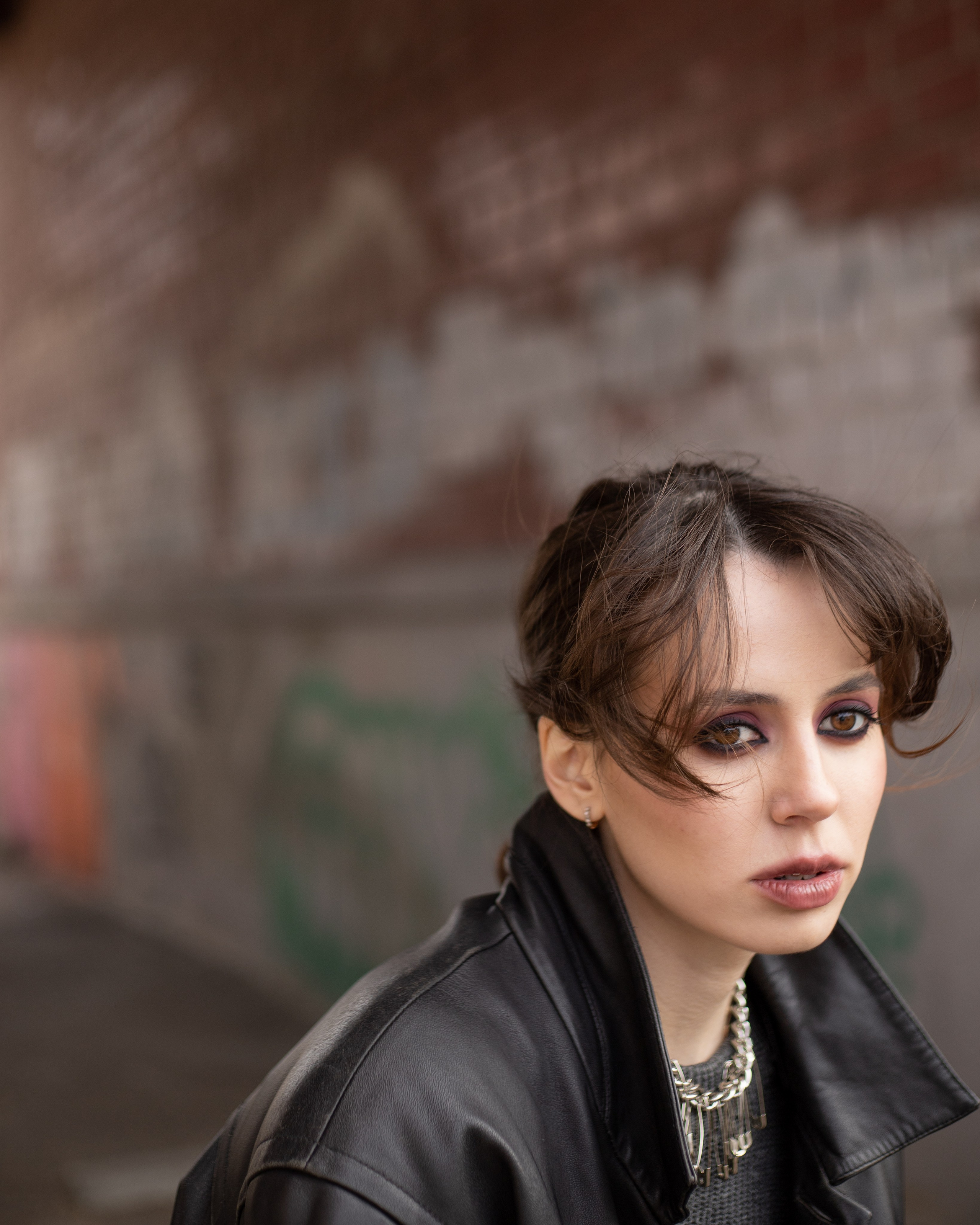 портрет девушки в стиле гранж фотосессия на улице в ангарске