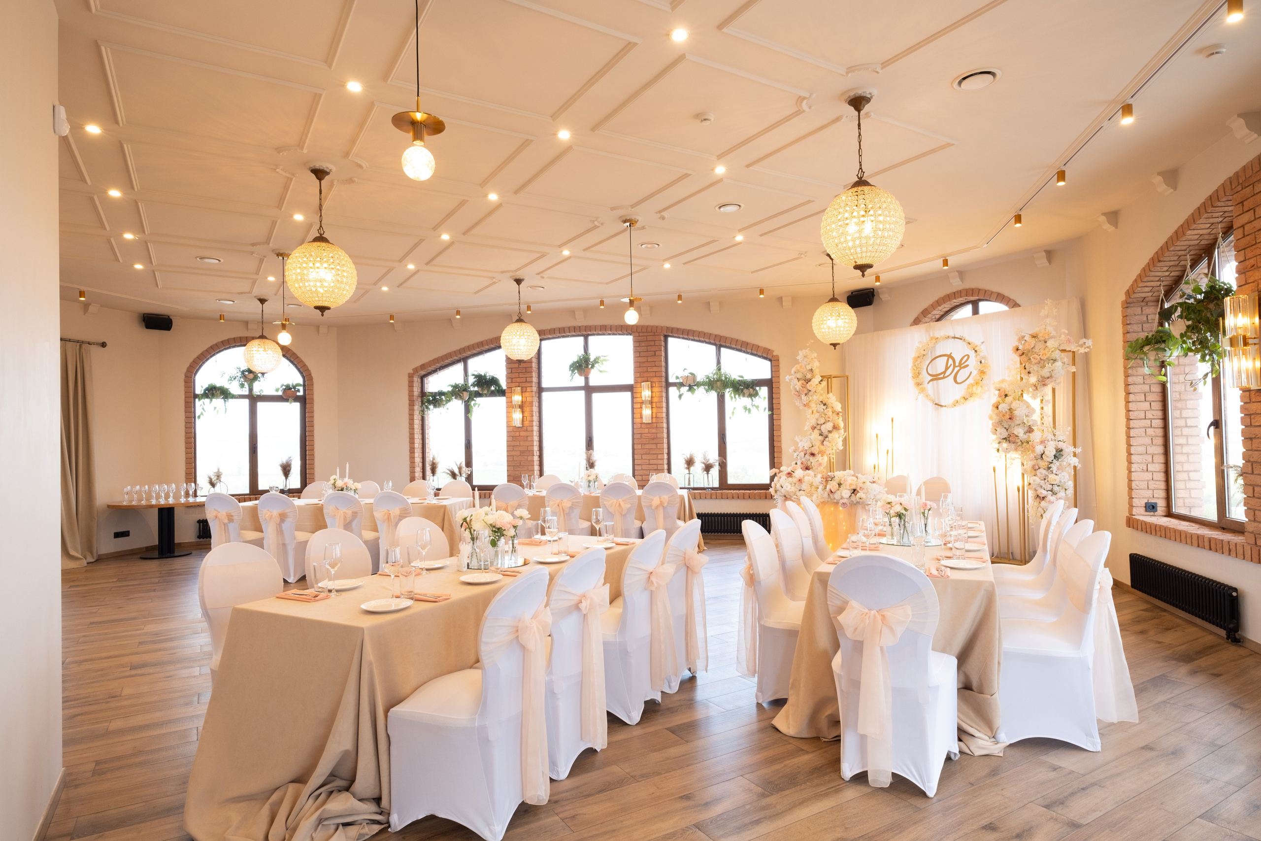 Самые красивые локации города Севастополь. Где пофотографироваться в Севастополе? Локации для фото. 1 место. Первое место. Место. Бывшее мес. Профессиональная фотосъемка в Крыму. Натуральные эмоции и живые кадры. Забронируйте дату прямо сейчас!