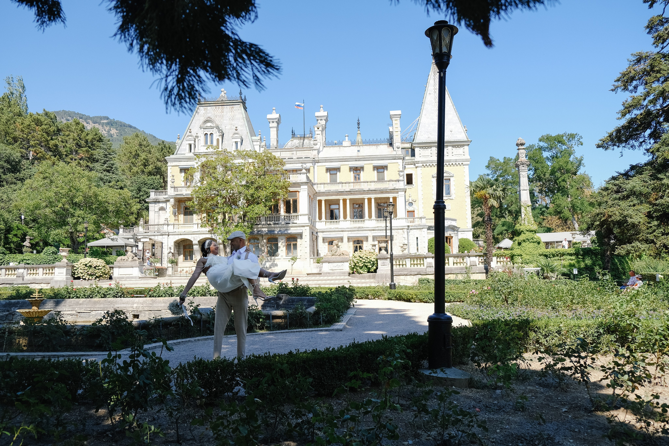 А+Е (Ялта). Профессиональная фотосъемка в Крыму. Натуральные эмоции и живые кадры. Забронируйте дату прямо сейчас!