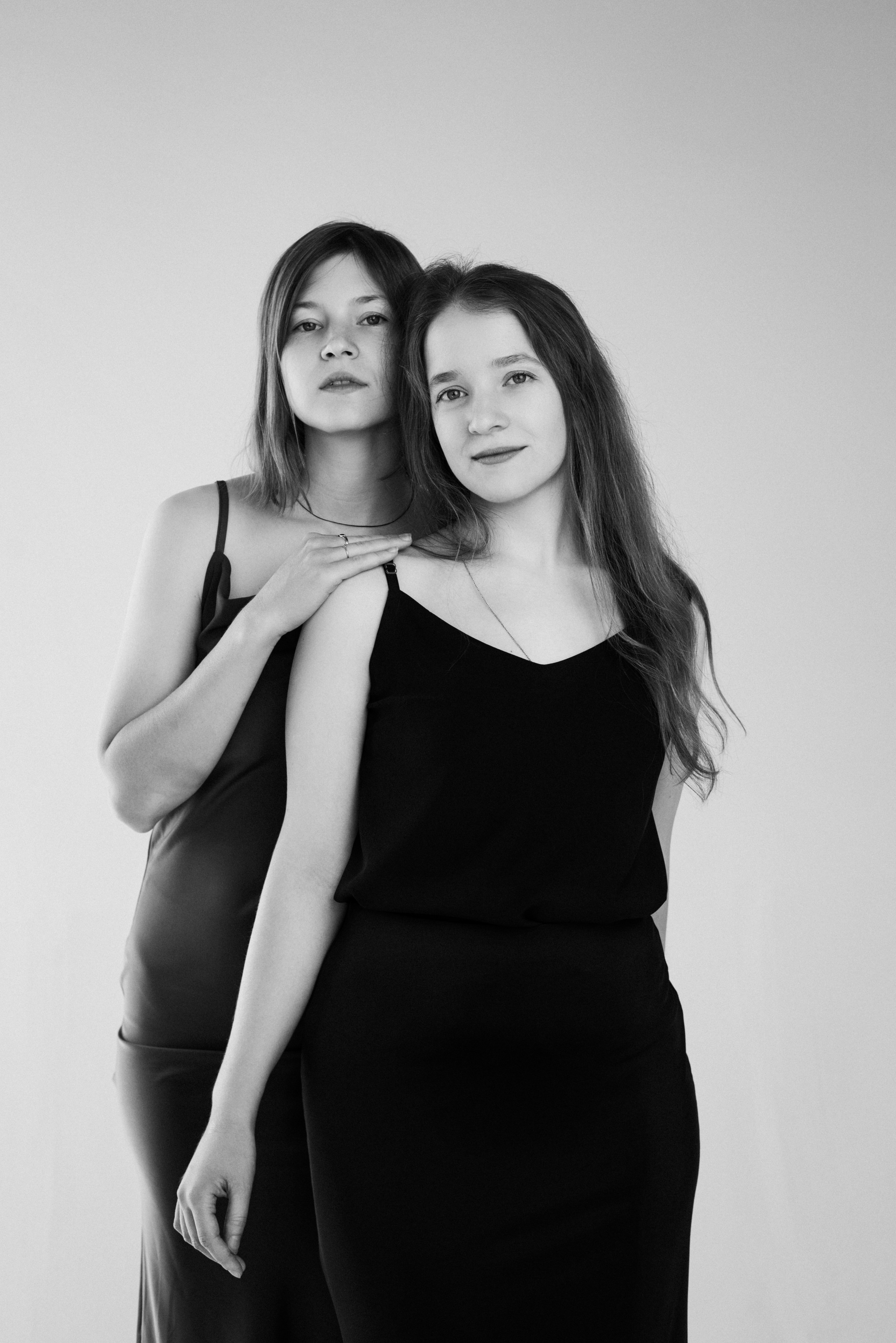 Семейная фотосессия минимализм. Фотограф в Воронеже. Портреты, контент, семейные сьемки