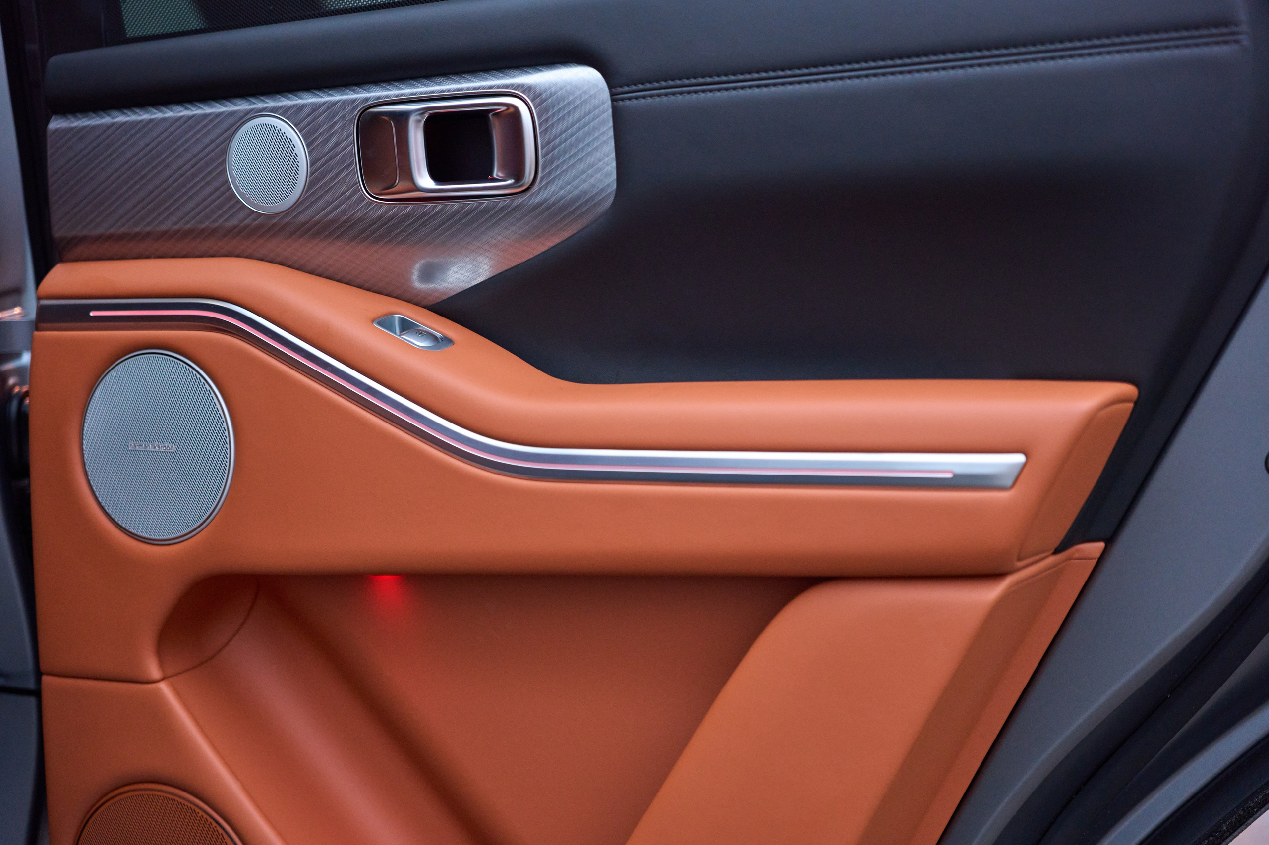 Авто. Видеограф Алексей Жарков