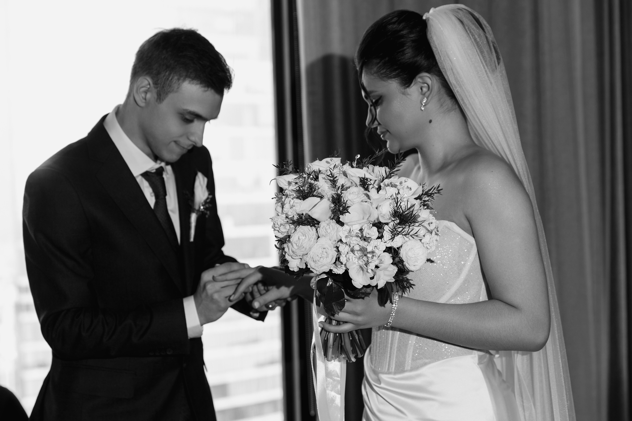 Паша&Настя (роспись Москва-сити Birds). Фотограф в Москве Юлия Хамзина