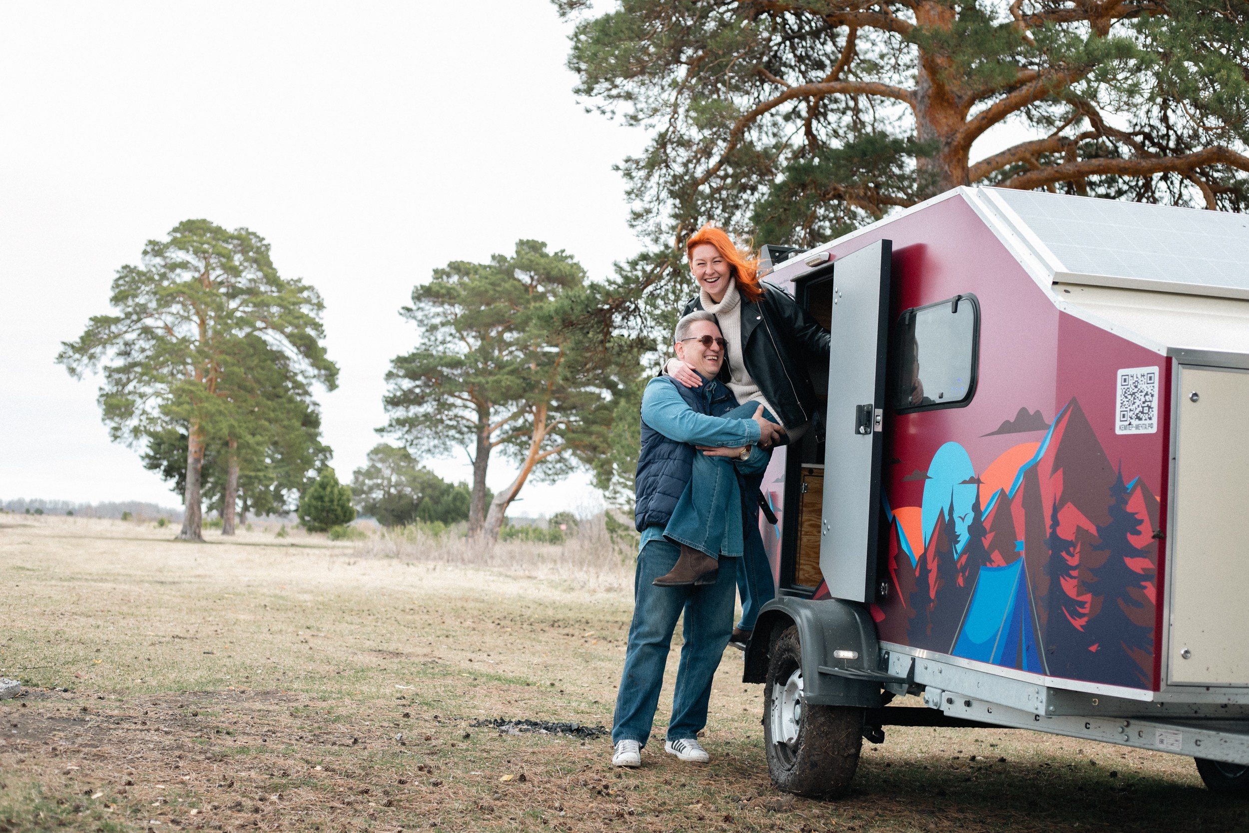 Love story camper. Фотограф в Тюмени Даша Михнова. Портреты, фотопроекты, фотодни