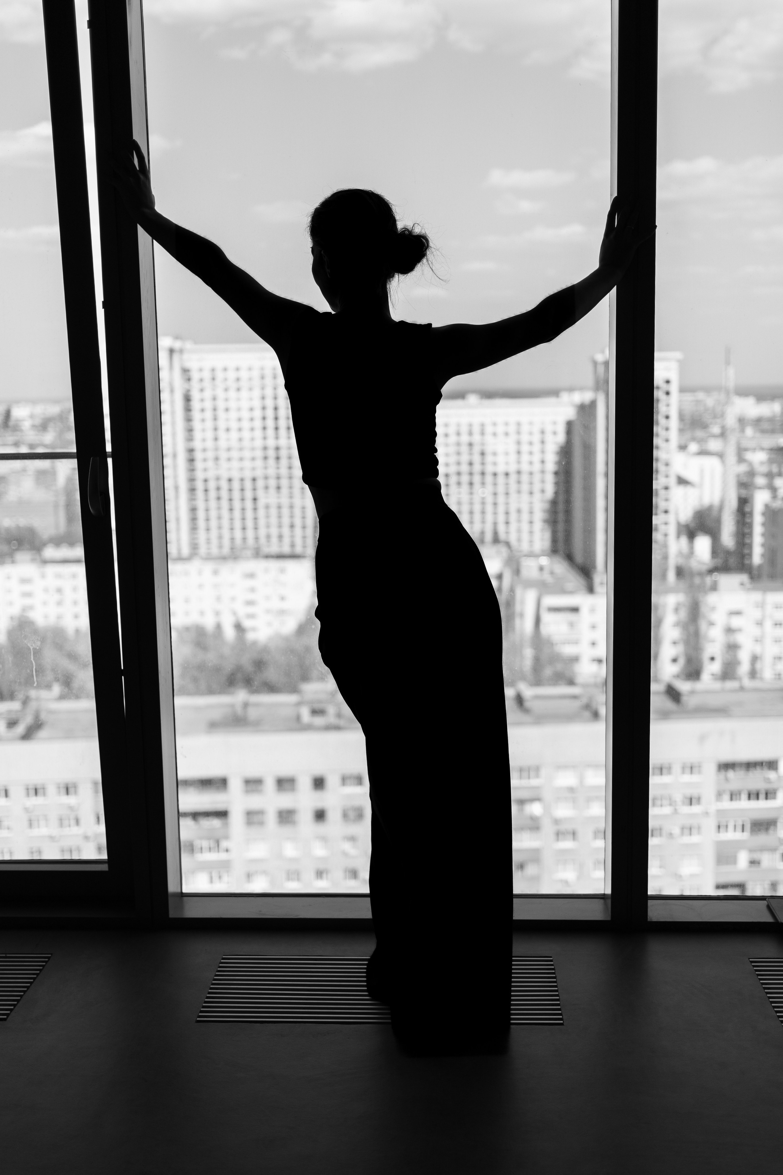 Женский портрет 35+. Женский портретный фотограф 35+ Воронеж. Добро пожаловать в магию ЧБ портрета