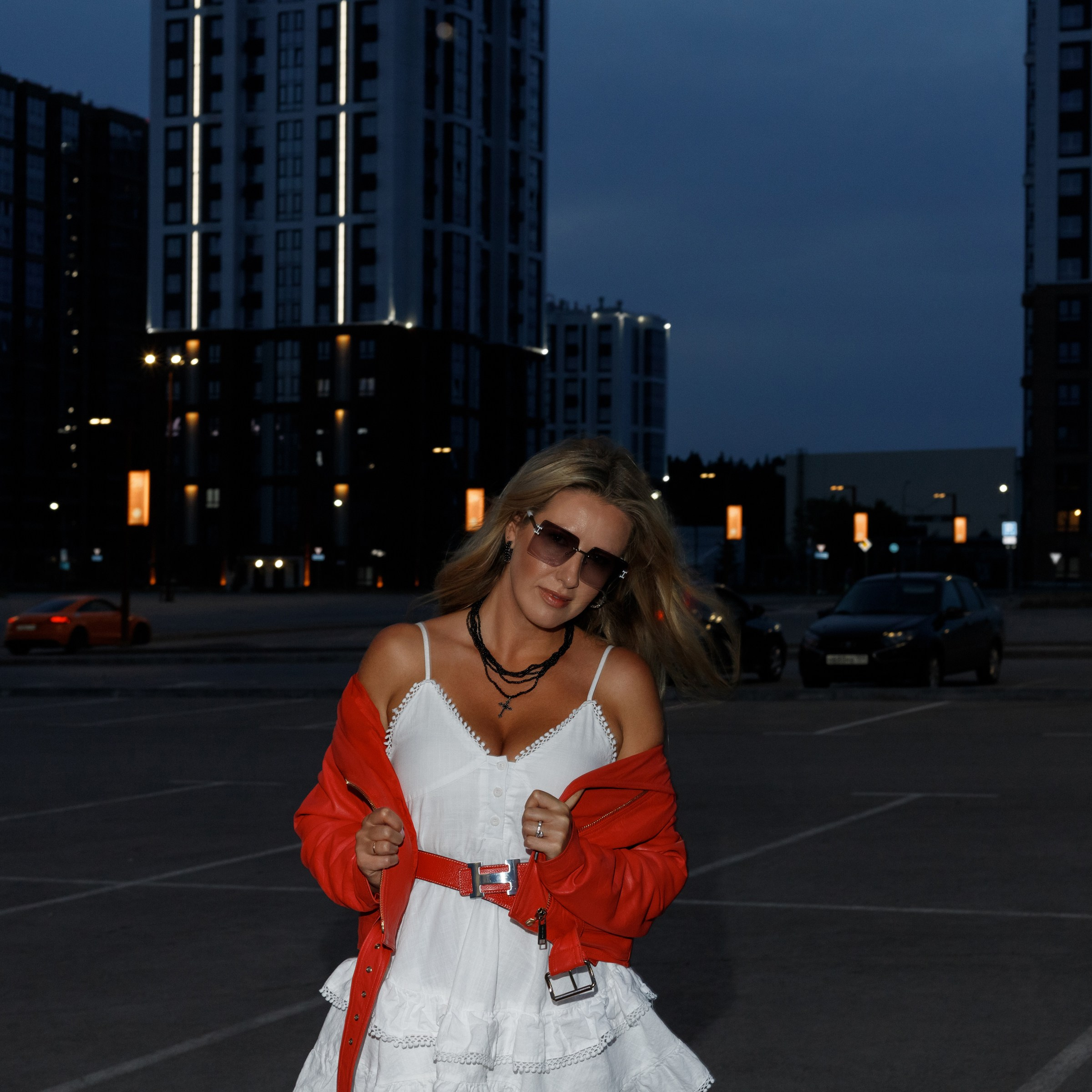 Ночная серия. Вспышка. Наталья. Евгения. Июнь 2025. Фотограф Пермь. Свадьбы. Семья и дети, школа, д. сад. Фотокниги