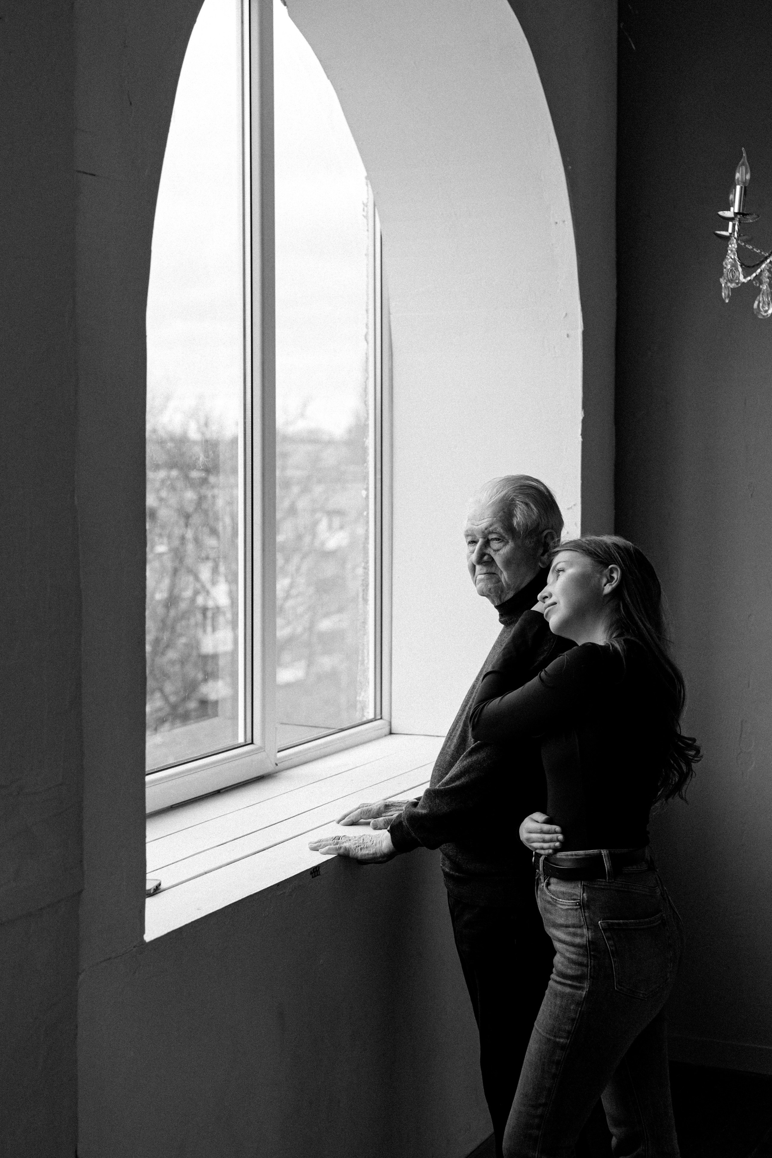 Анастасия и дедушка. Свадебный и семейный фотограф в Калининграде Анастасия Гриценко