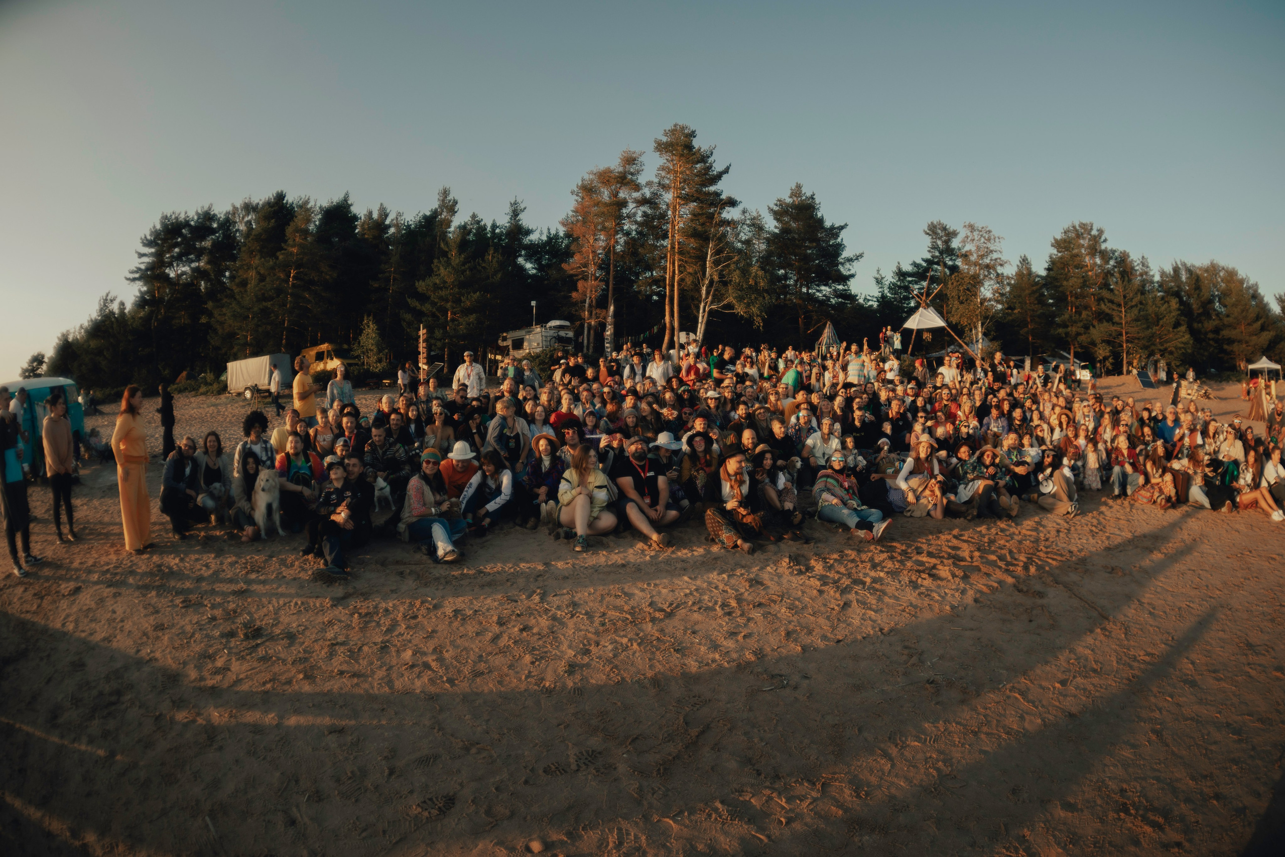 Фестиваль Hello Camper закрытие 2023. Репортажный и портретный фотограф в Санктпетербурге. Видиосъемка мероприятий в Санкт-Петербурге