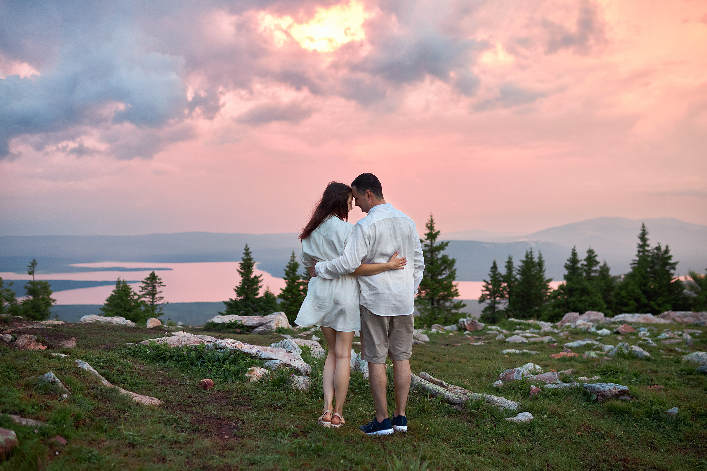 Фотосессия Love story фотограф озерск фотограф екатеринбург фотограф челябинск свадебный фотограф лучший свадебный фотограф wedding свадьба фото фотограф Анатолий Банников необычная фотосессия в горах
