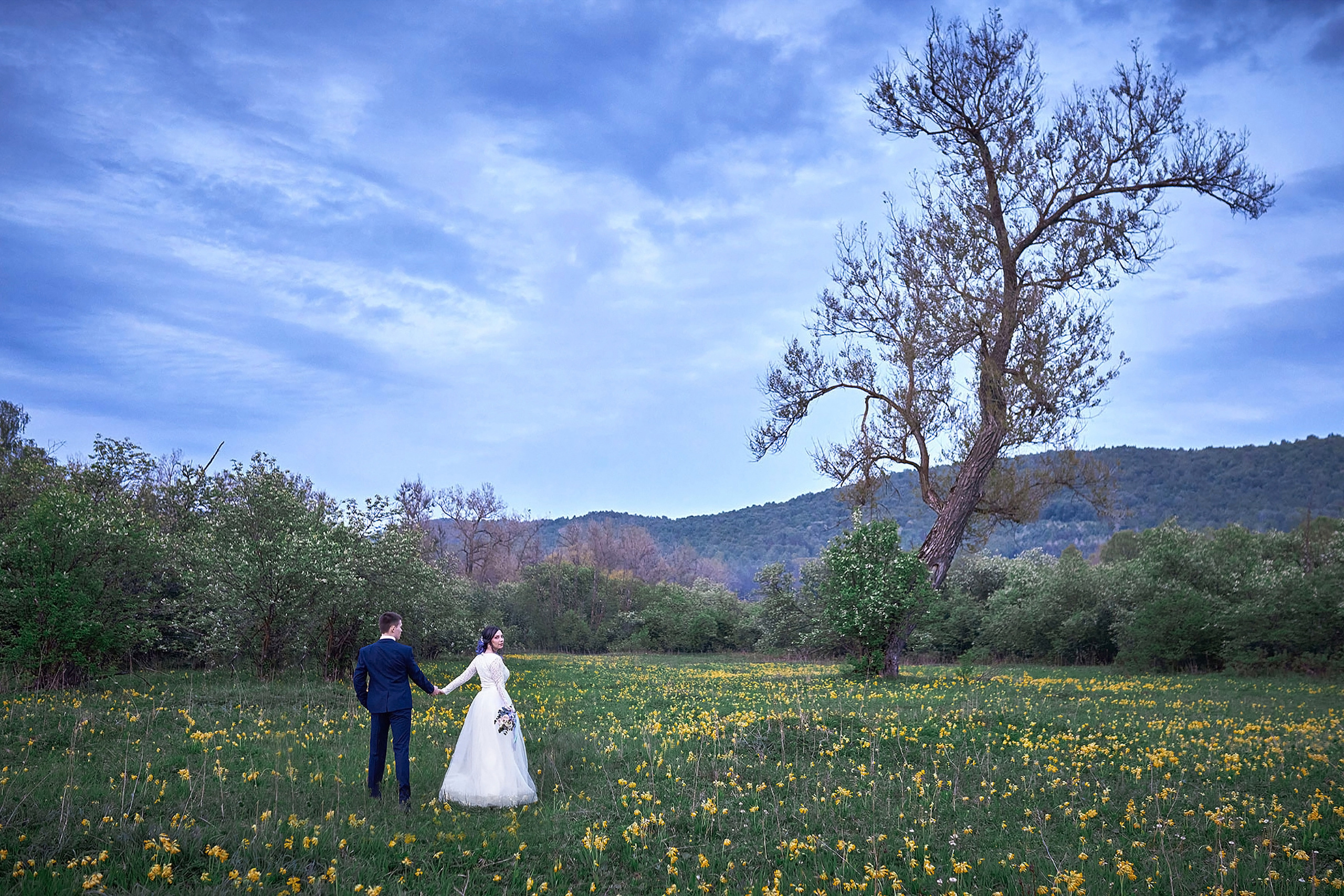 Фотосессия Love story фотограф озерск фотограф екатеринбург фотограф челябинск свадебный фотограф лучший свадебный фотограф wedding свадьба фото фотограф Анатолий Банников необычная фотосессия в горах