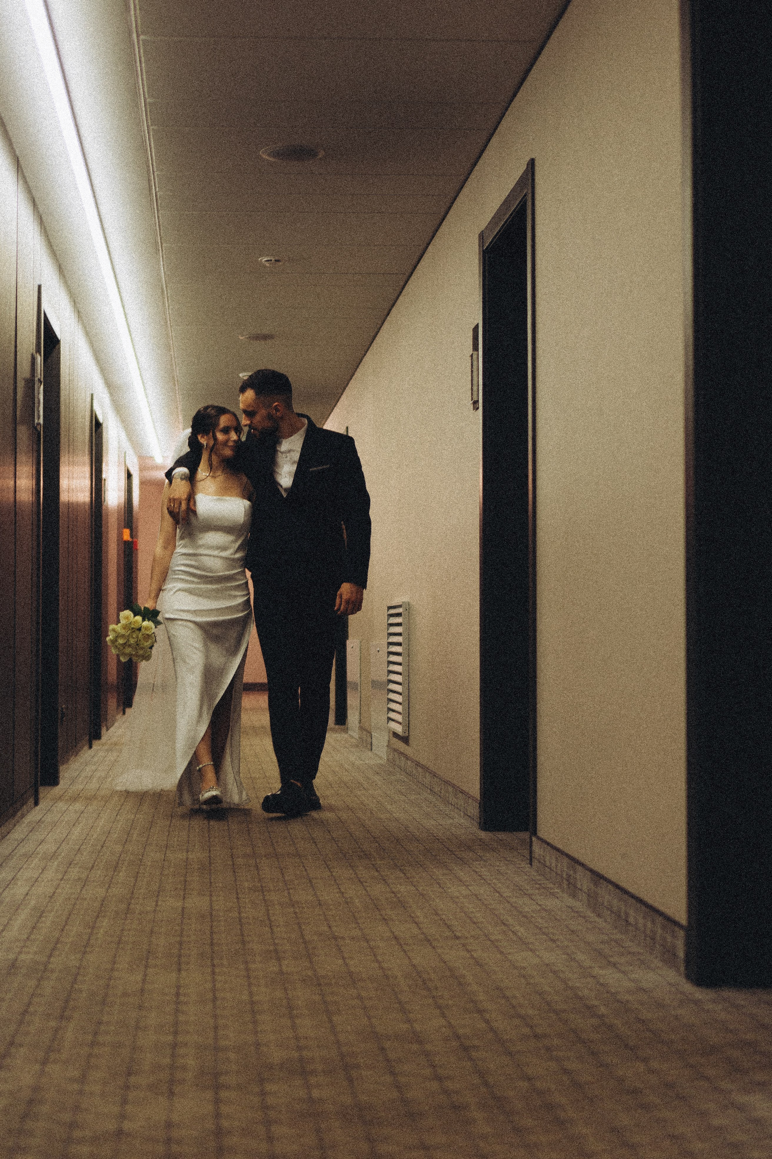 СВАДЕБНАЯ СЬЕМКА СБОРОВ ЖЕНИХА И НЕВЕСТЫ В ОТЕЛЕ И ТАКЖЕ ФОТОСЕССИИЯ В ОТЕЛЕЕ МЕГАПОЛИС БРЯНСК. Профессиональный фотограф, Санкт-Петербург — Виктория Богомолова