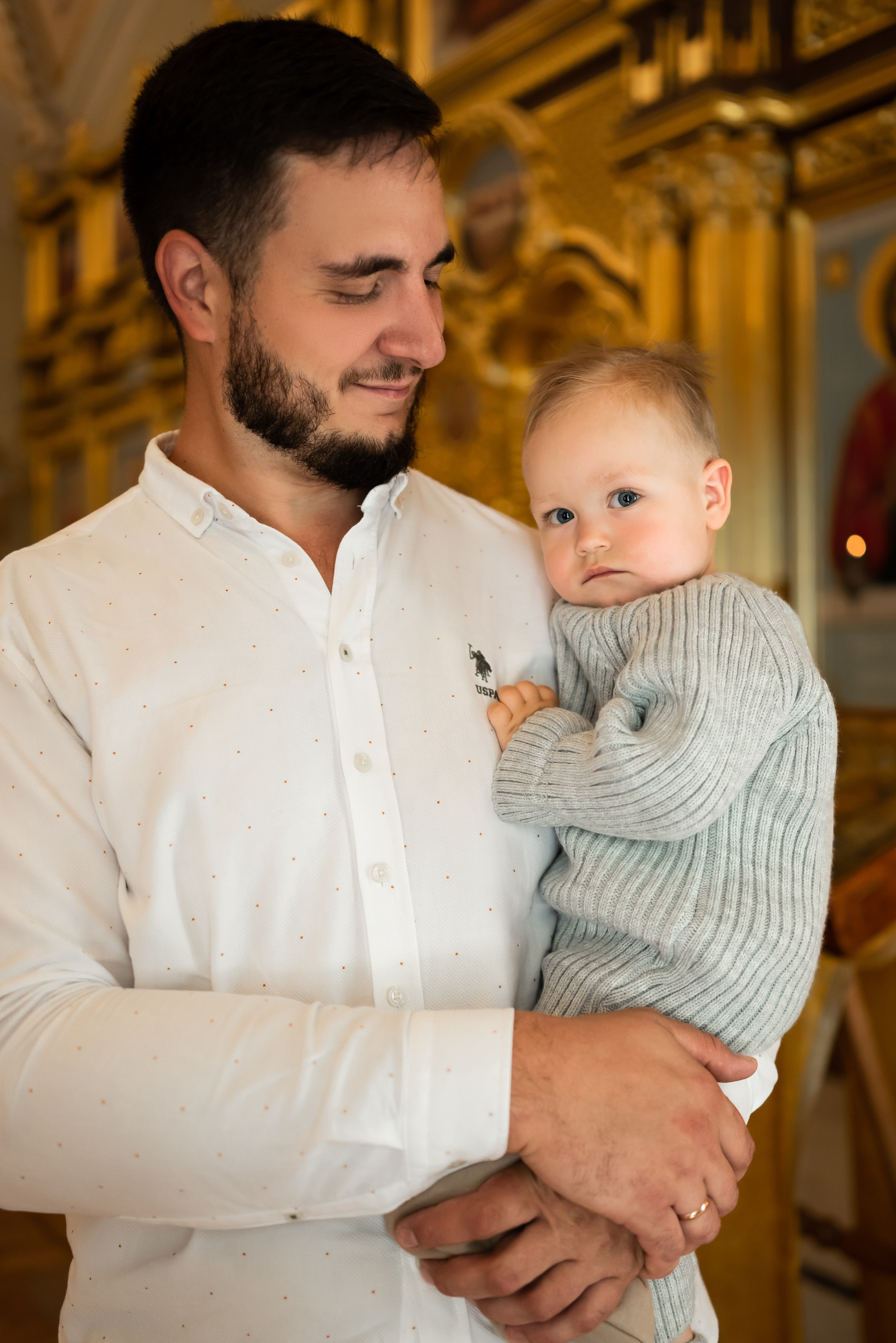 Крещение в Храме Александра Невского. Фотограф Ксения Огородова портфолио