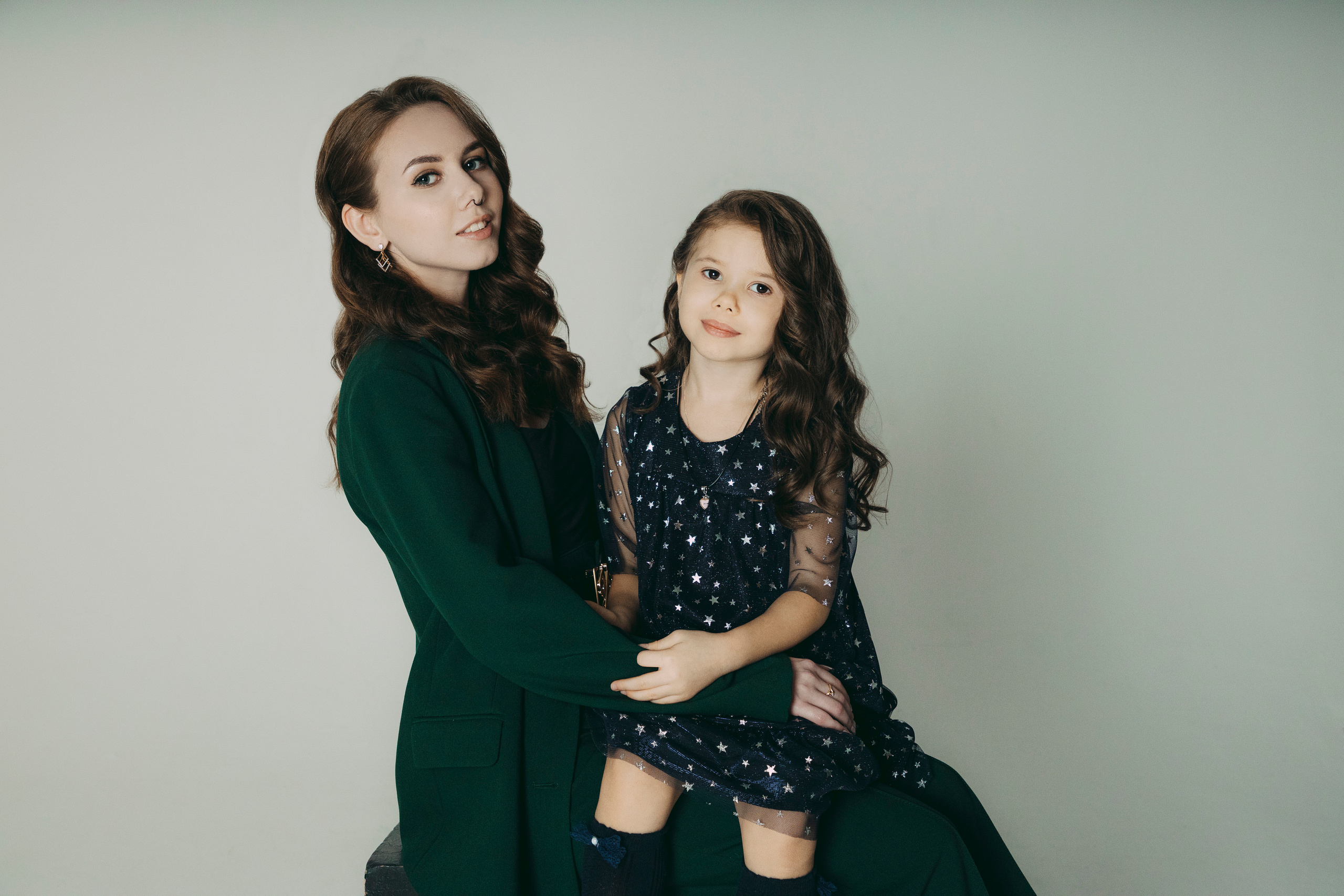 Арина и Вика. Главная