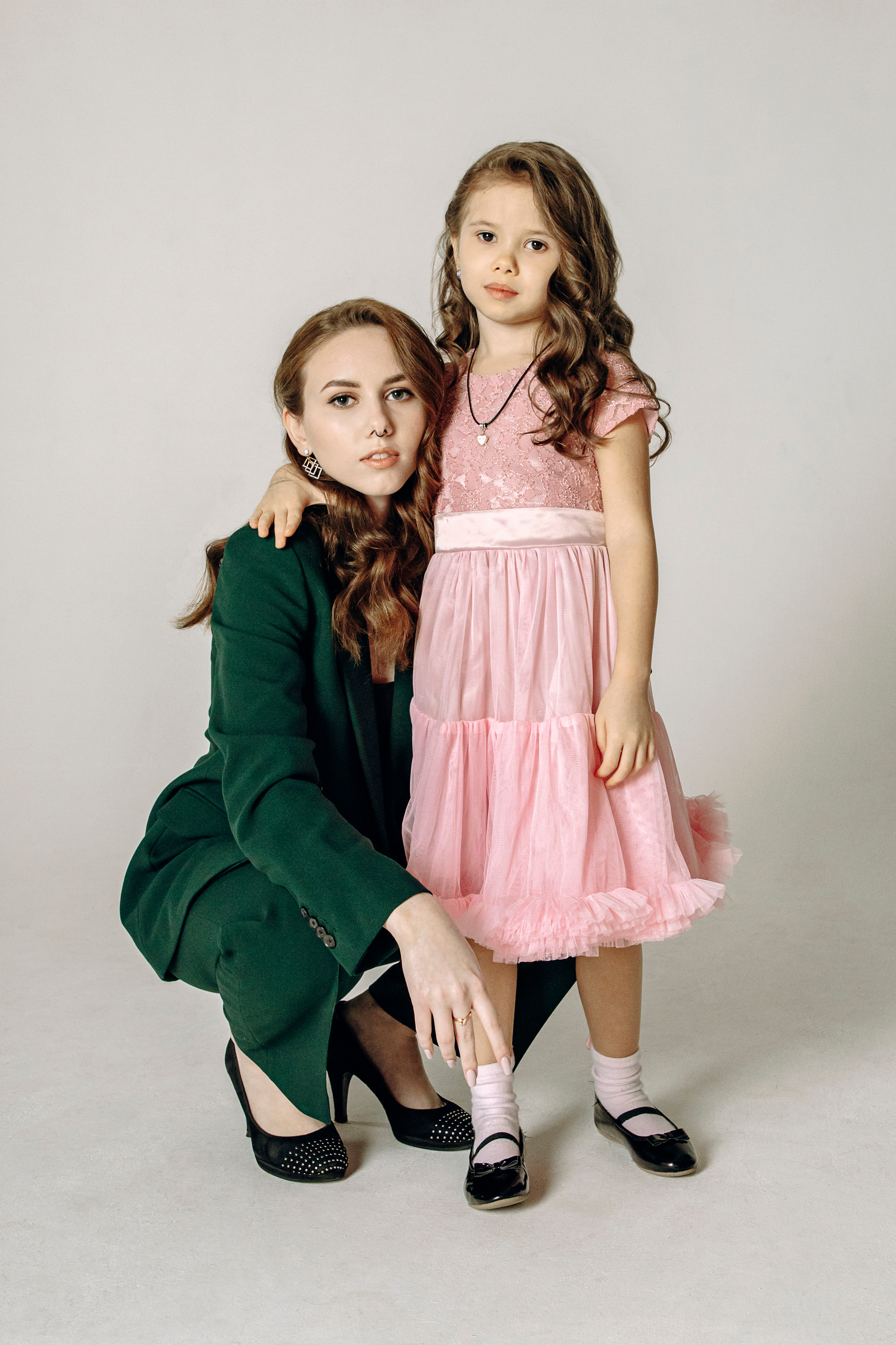 Арина и Вика. Главная