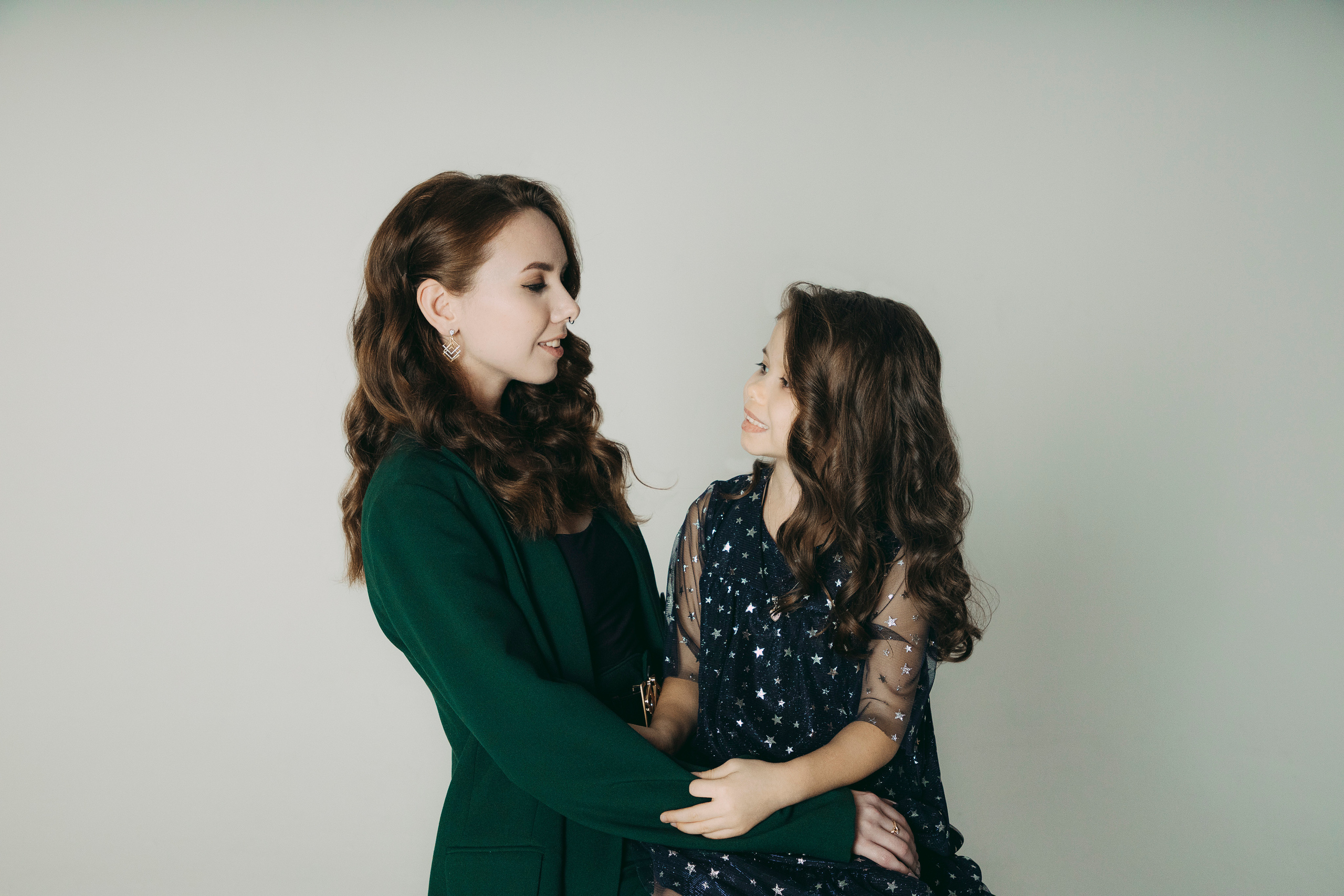 Арина и Вика. Главная