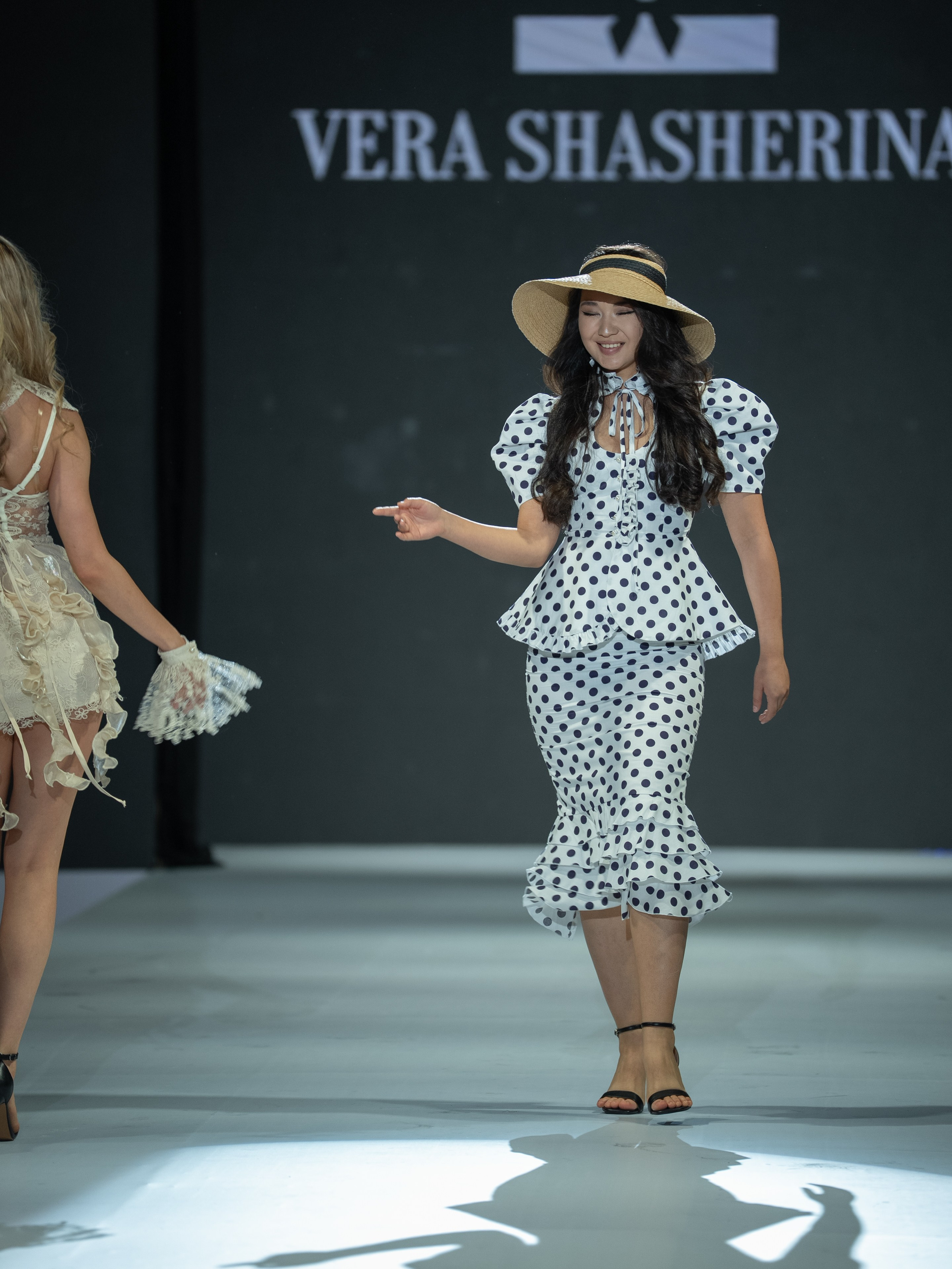 EURASIAN FASHION WEEK Vera Shasherina. Сайт Алматинского НЮ АРТ, будуар и фэшн фотографа Дениса Карпенко