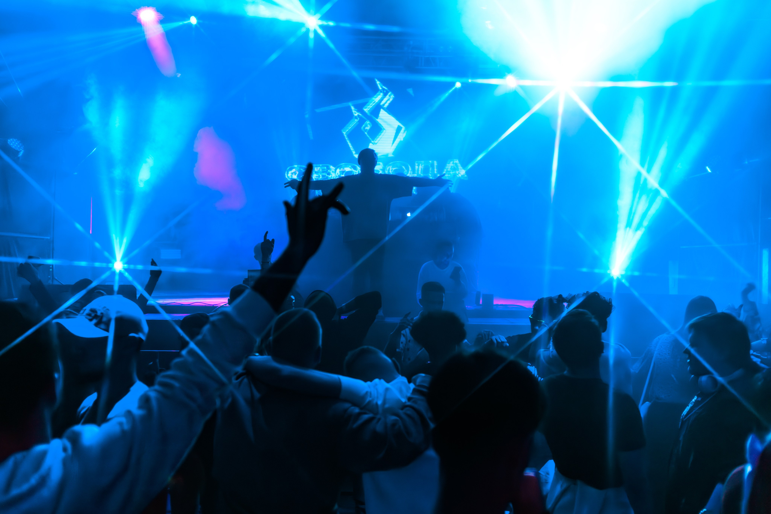 Project X. Репортажный фотограф Екатеринбург | Яркий, качественный репортаж | Концерты, клубы, репортаж, праздники, корпоративы