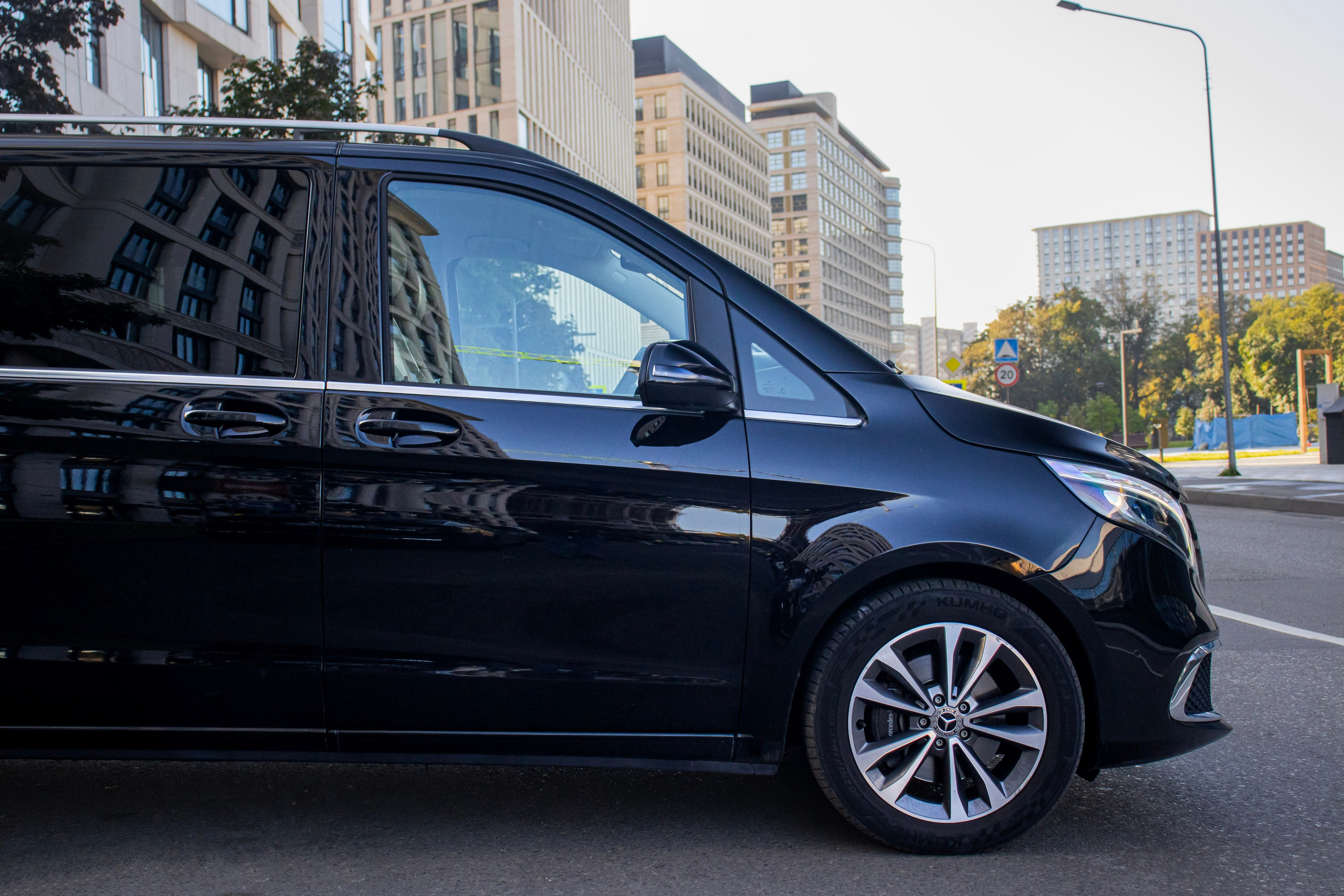 Mercedes-Benz V-class