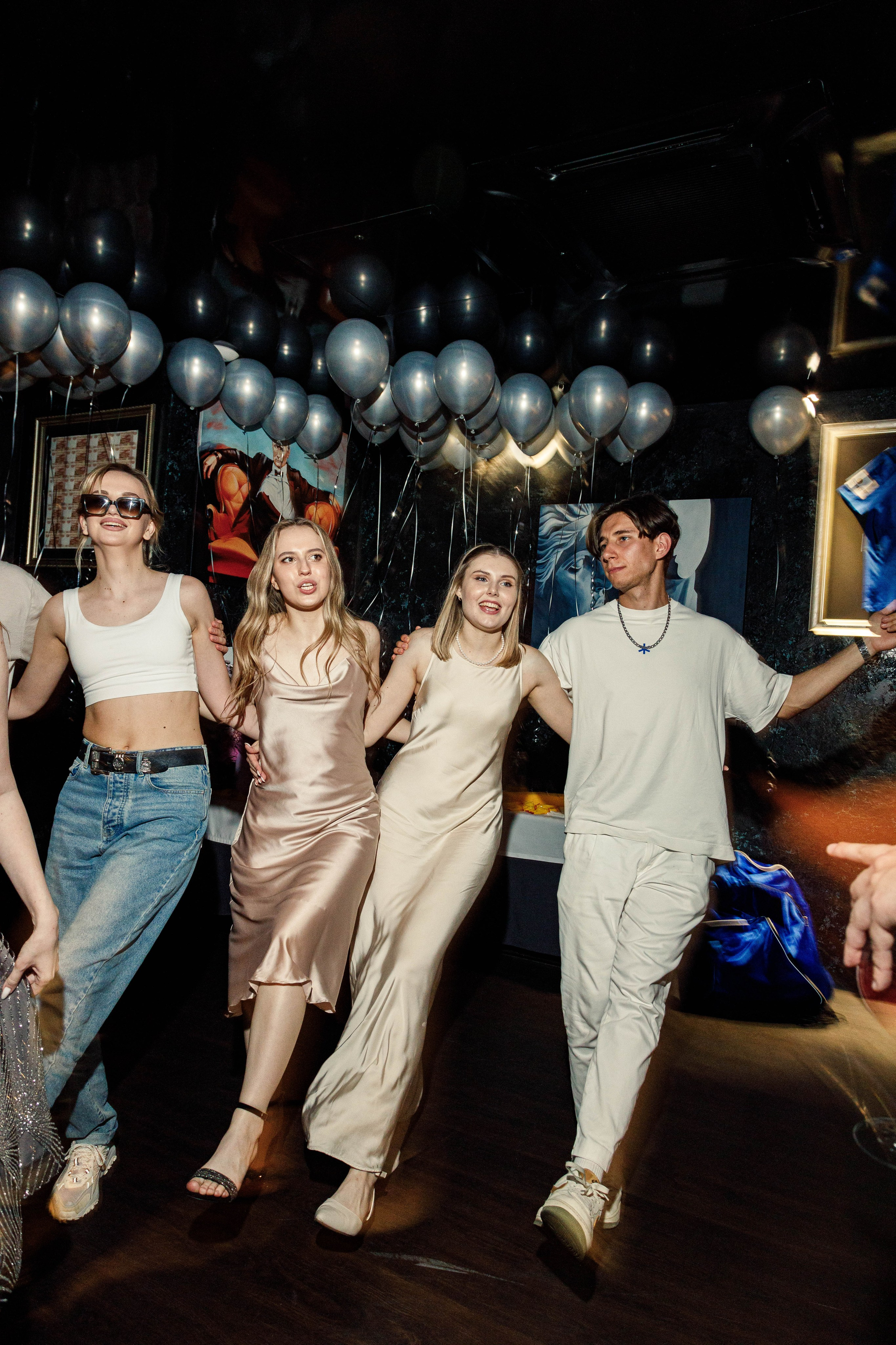 Happy birthday Studio. Артём Бачурин — свадебный фотограф Воронеж