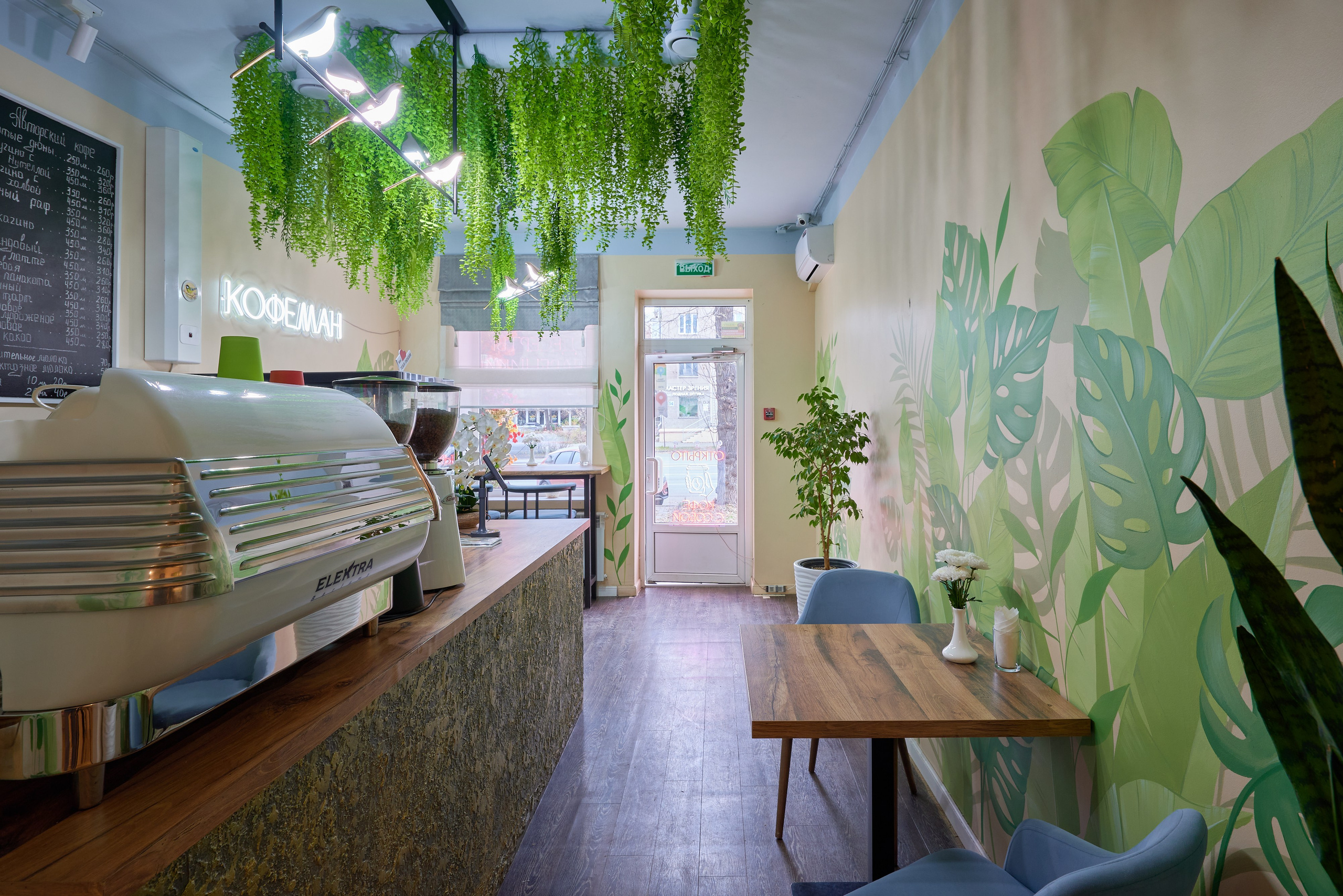 Кофейня Кофеман, Магнитогорск. Абросимов Лев интерьерный и архитектурный фотограф