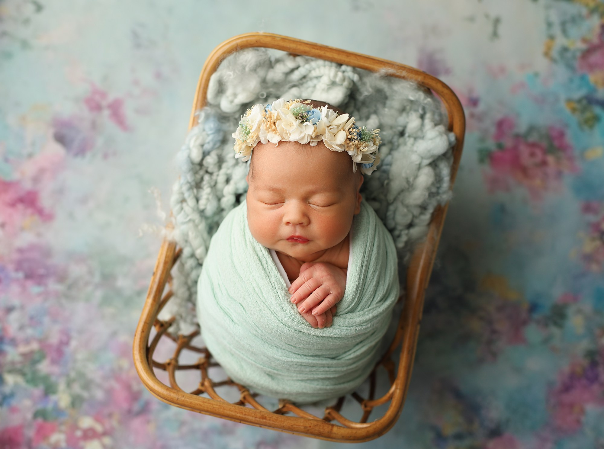 Newborn. Фотограф новорождённых в Казани Нейля Гильмутдинова ньюборн