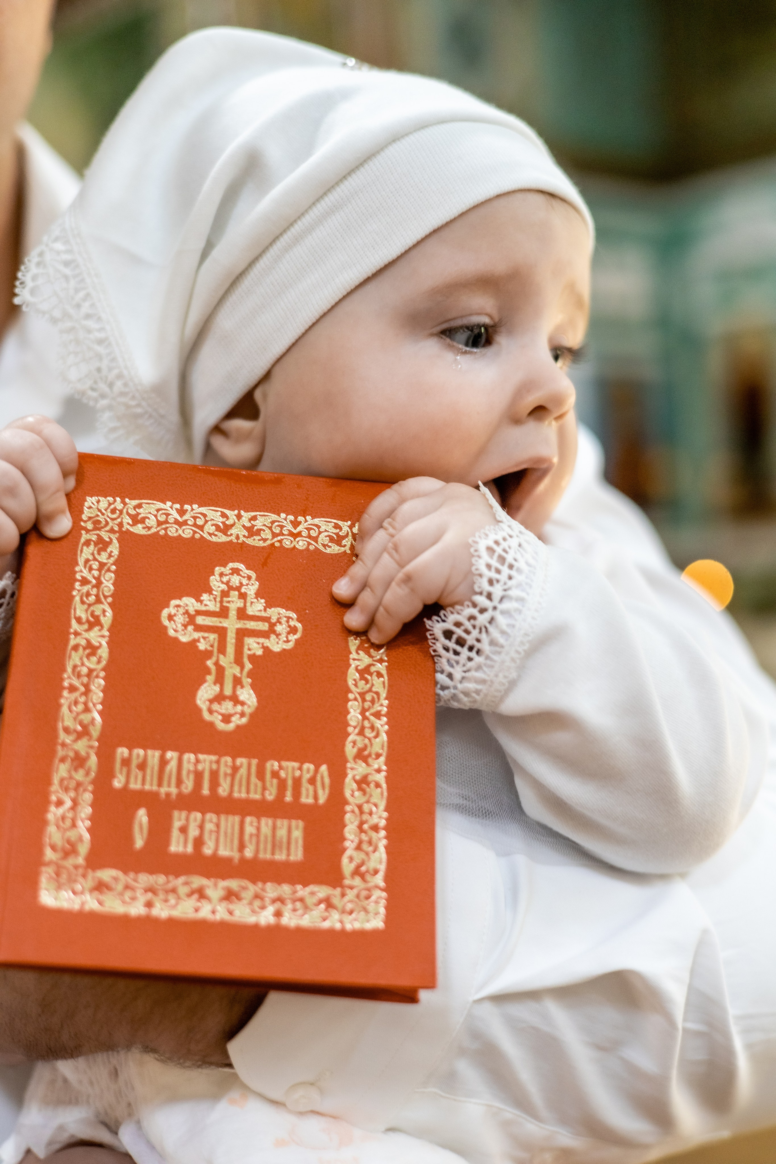 Крещение Ульяны и Вероники. Фотограф Надежда Лукьянова