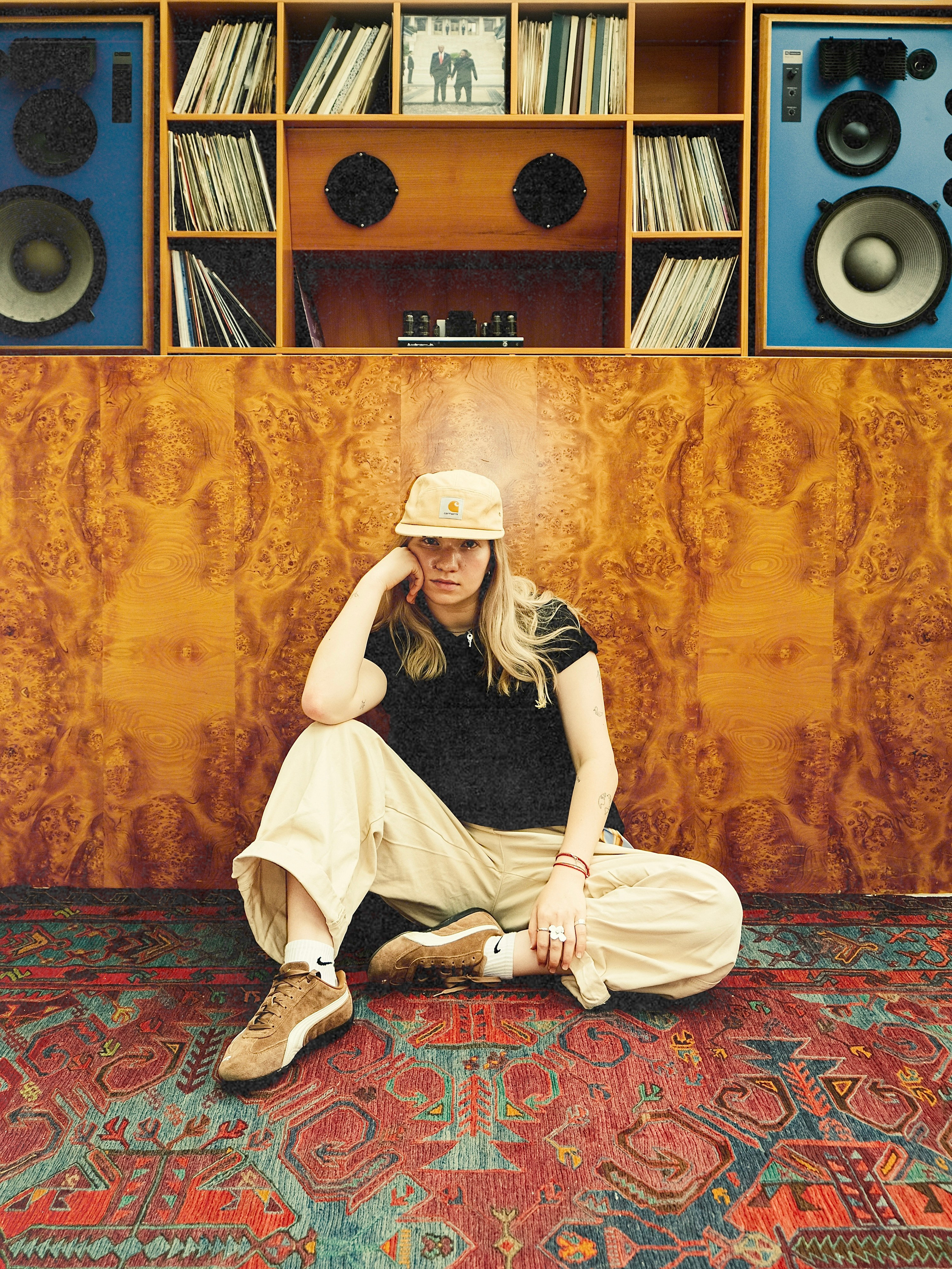 Street. Nicole — photographer