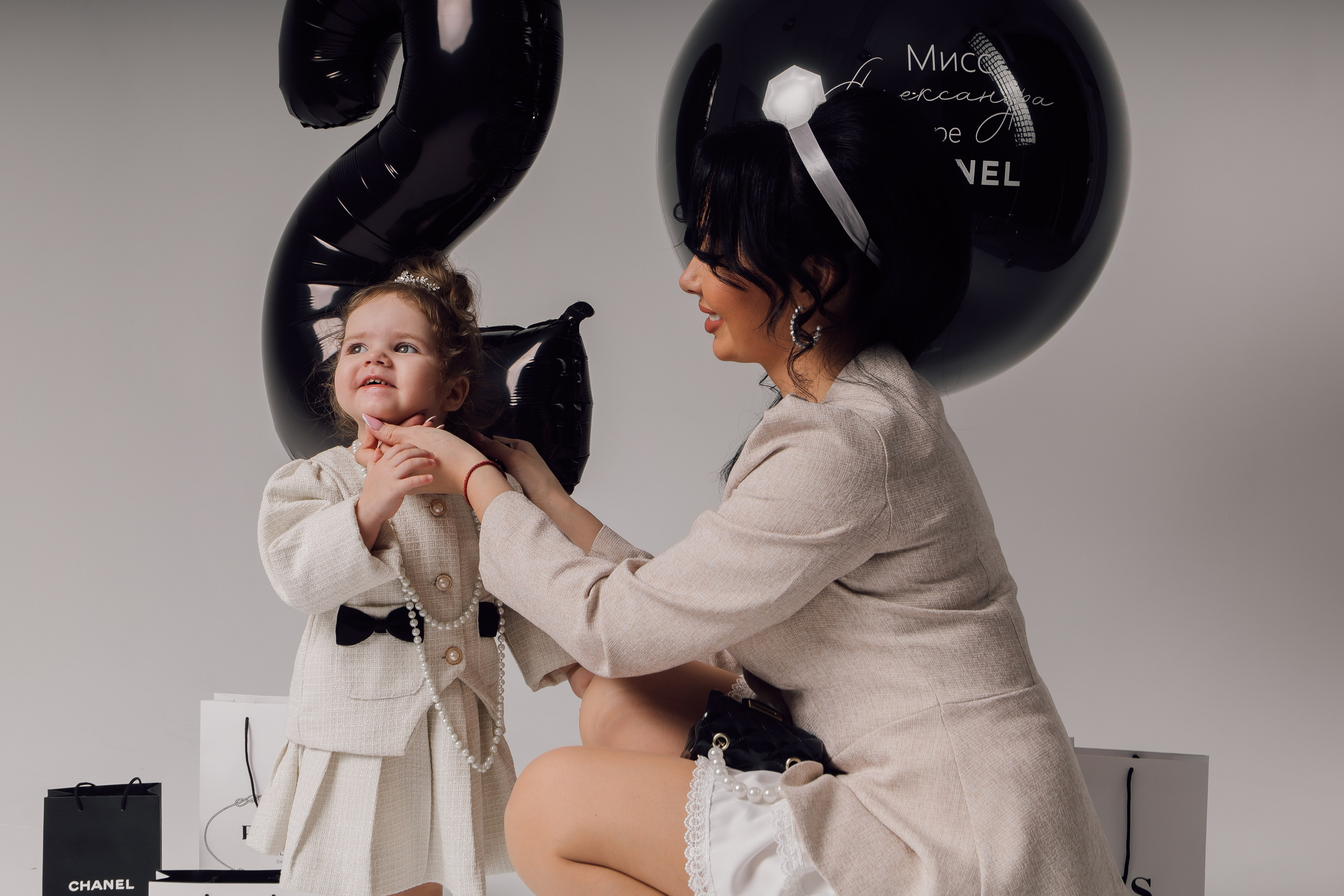 Оля и Александра