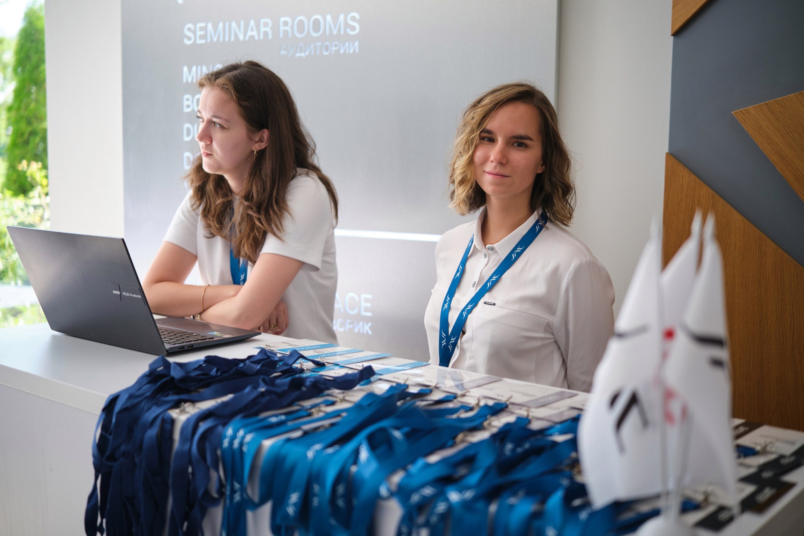 Презентация электромобиля JAC E30X в IBB Hotel. Репортажный фотограф Дмитрий Литвинский. Минск, Беларусь, мир