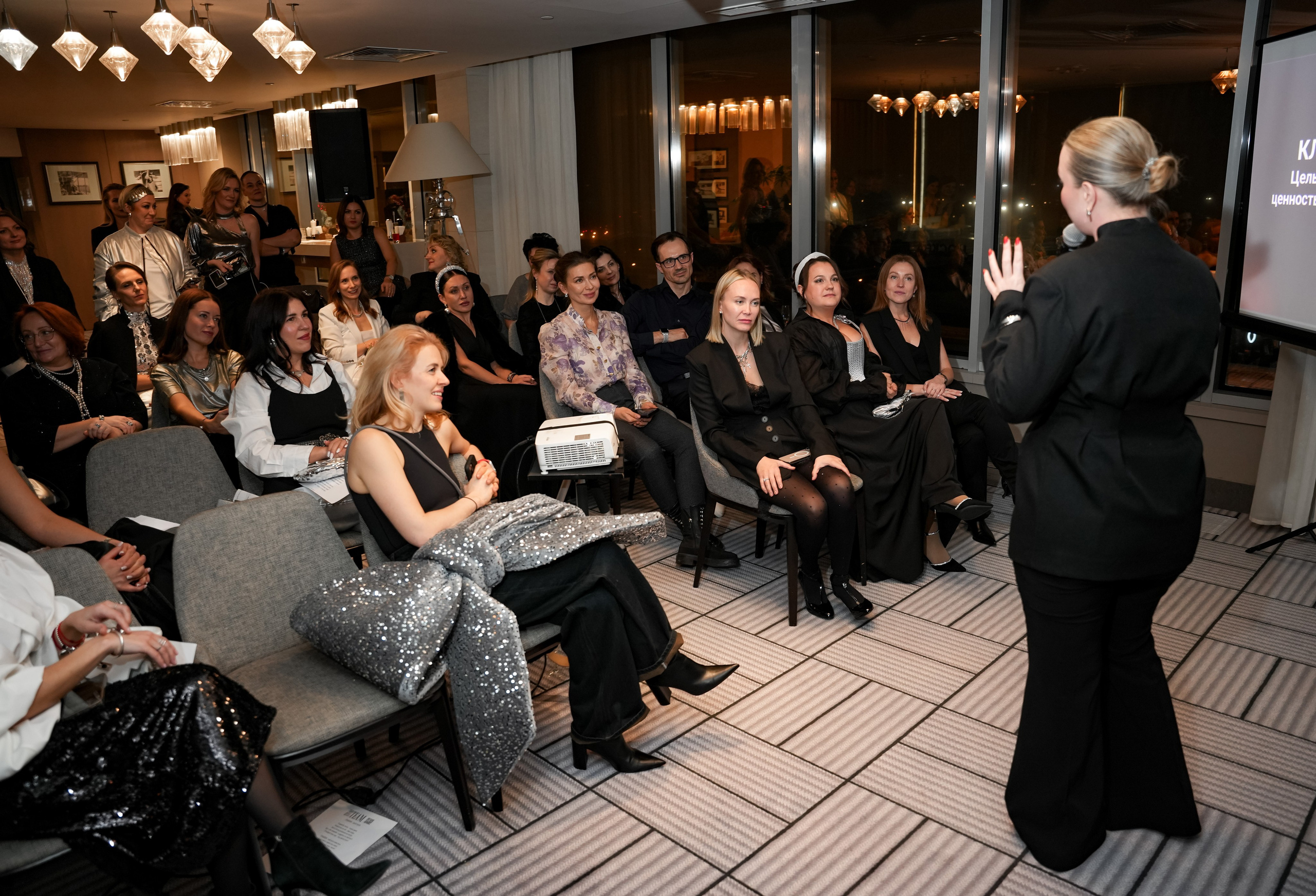 TINAoTEAM: конференция VII. Портретный и репортажный фотограф в Москве Разуменко Роман