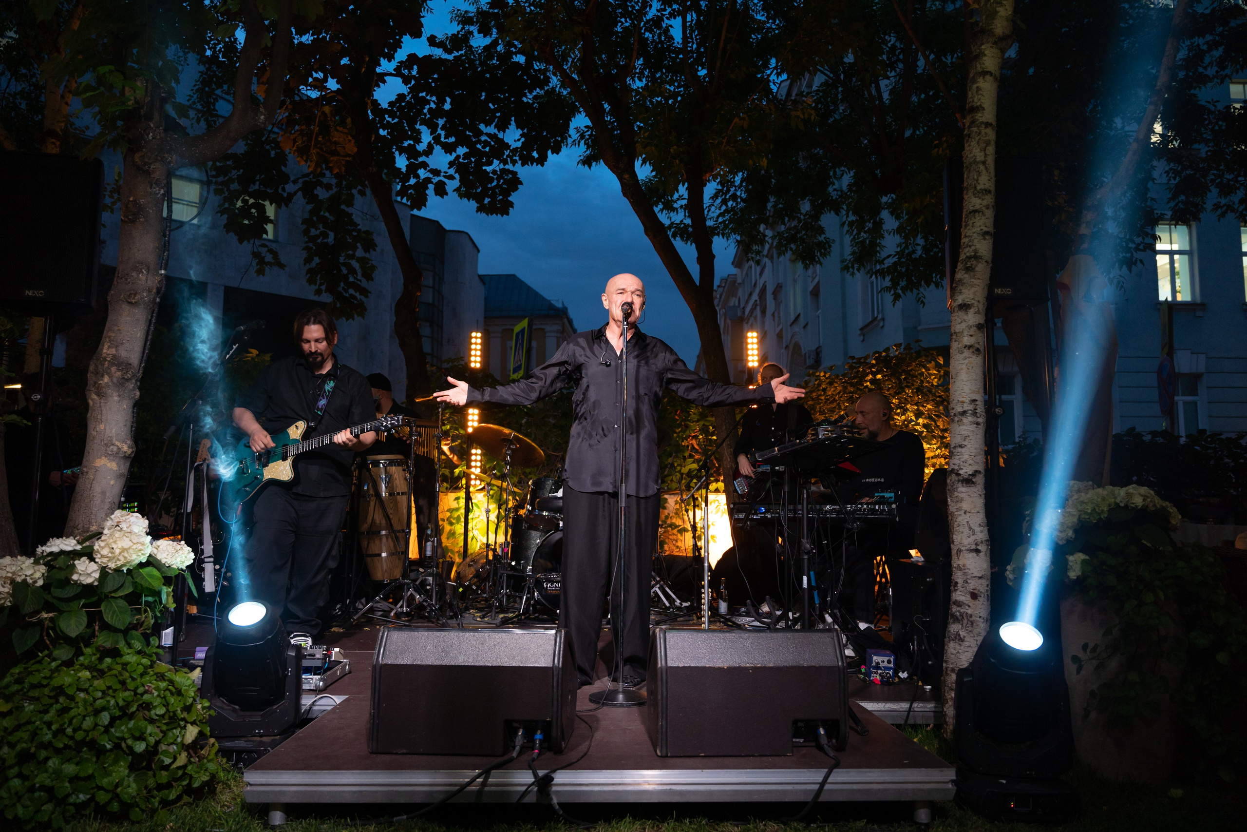 BUTLER открытие летней веранды: выступление группы «Моральный кодекс». Портретный и репортажный фотограф в Москве Разуменко Роман