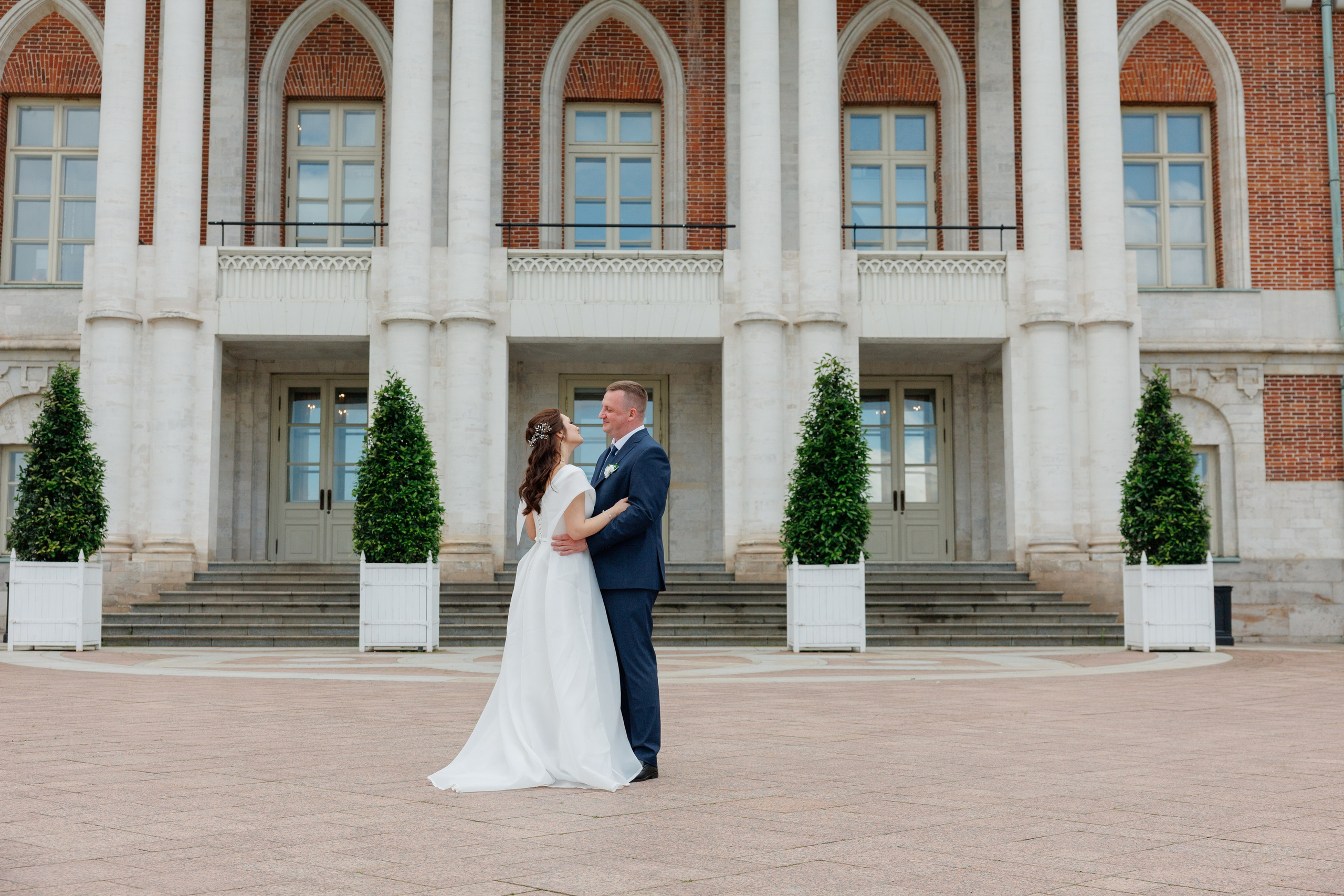 Свадебная фотосессия в Царицыно. Свадебная съёмка в Москве