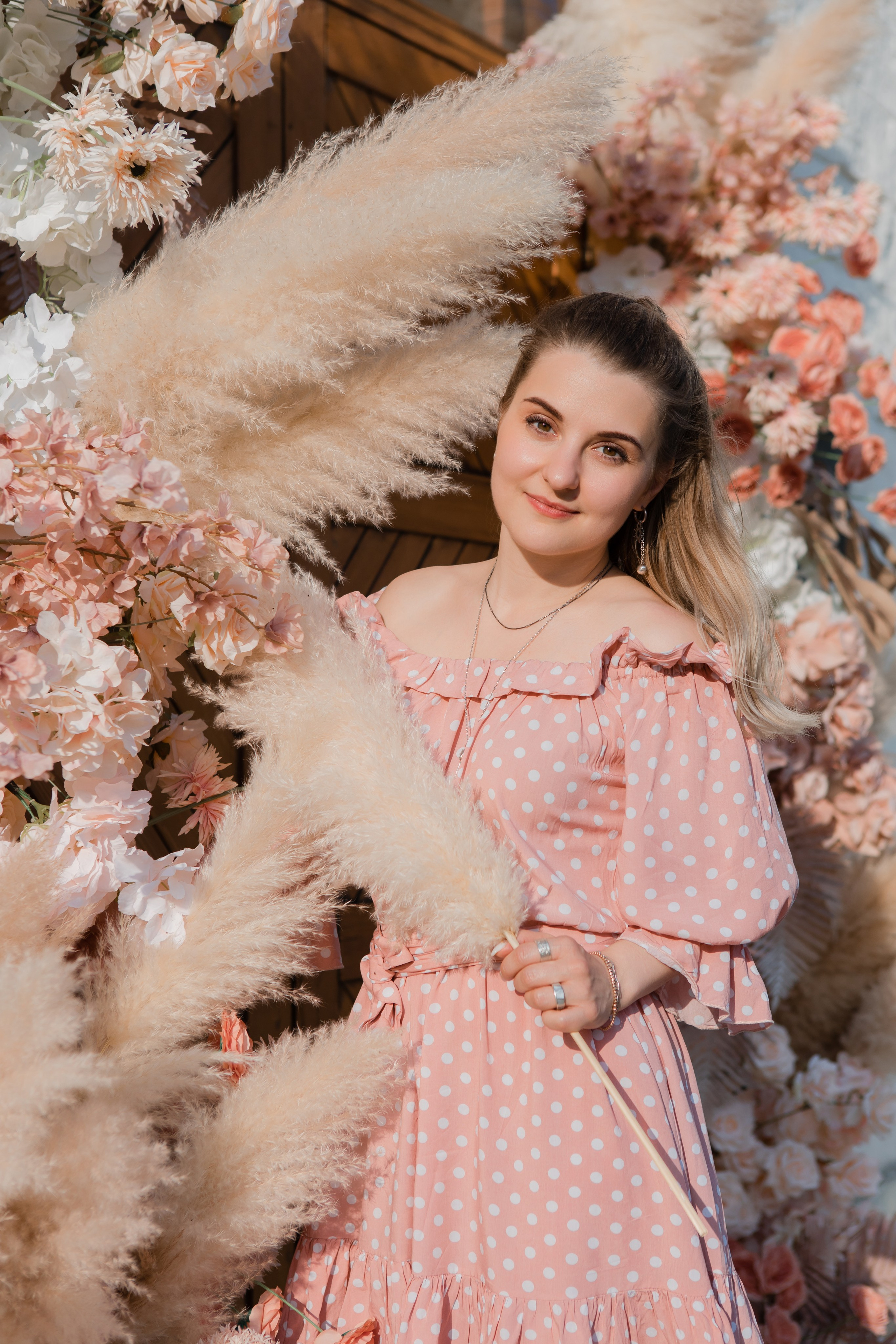 Павел и Ангелина. Видеосъемка и фотосъемка свадеб. Фотограф и оператор на свадьбу. Видеосъемка подкастов, собственная видео-фотостудии. Предметная фотосъемка