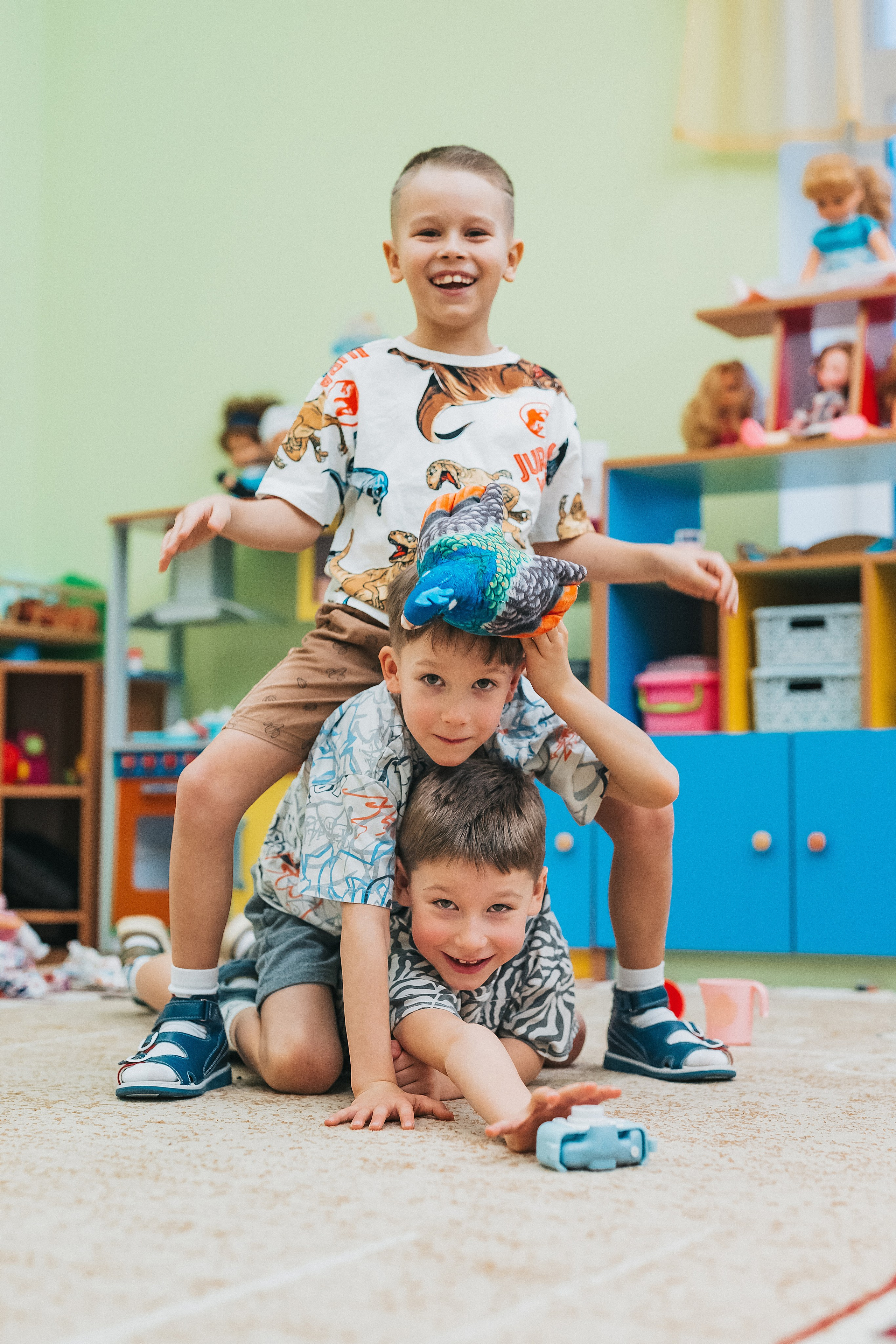 Сад5. Школьные альбомы и альбомы для детского сада. Юлия Осипова. Москва