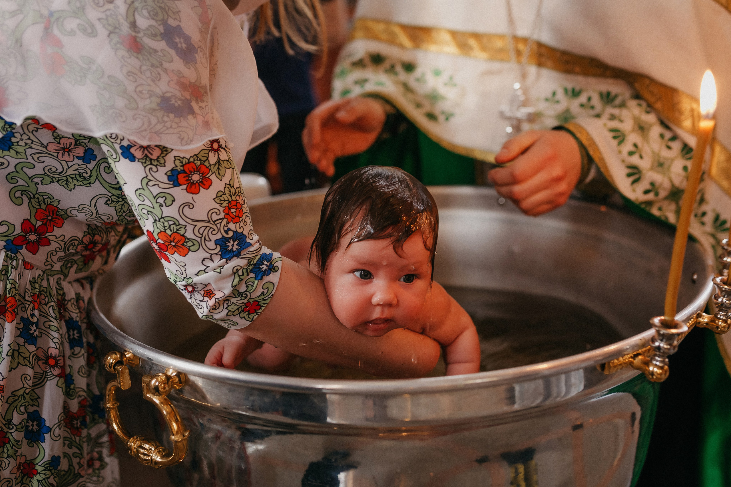 Крещение Арины. Храм Георгия Победоносца. Семейный фотограф в Сургуте