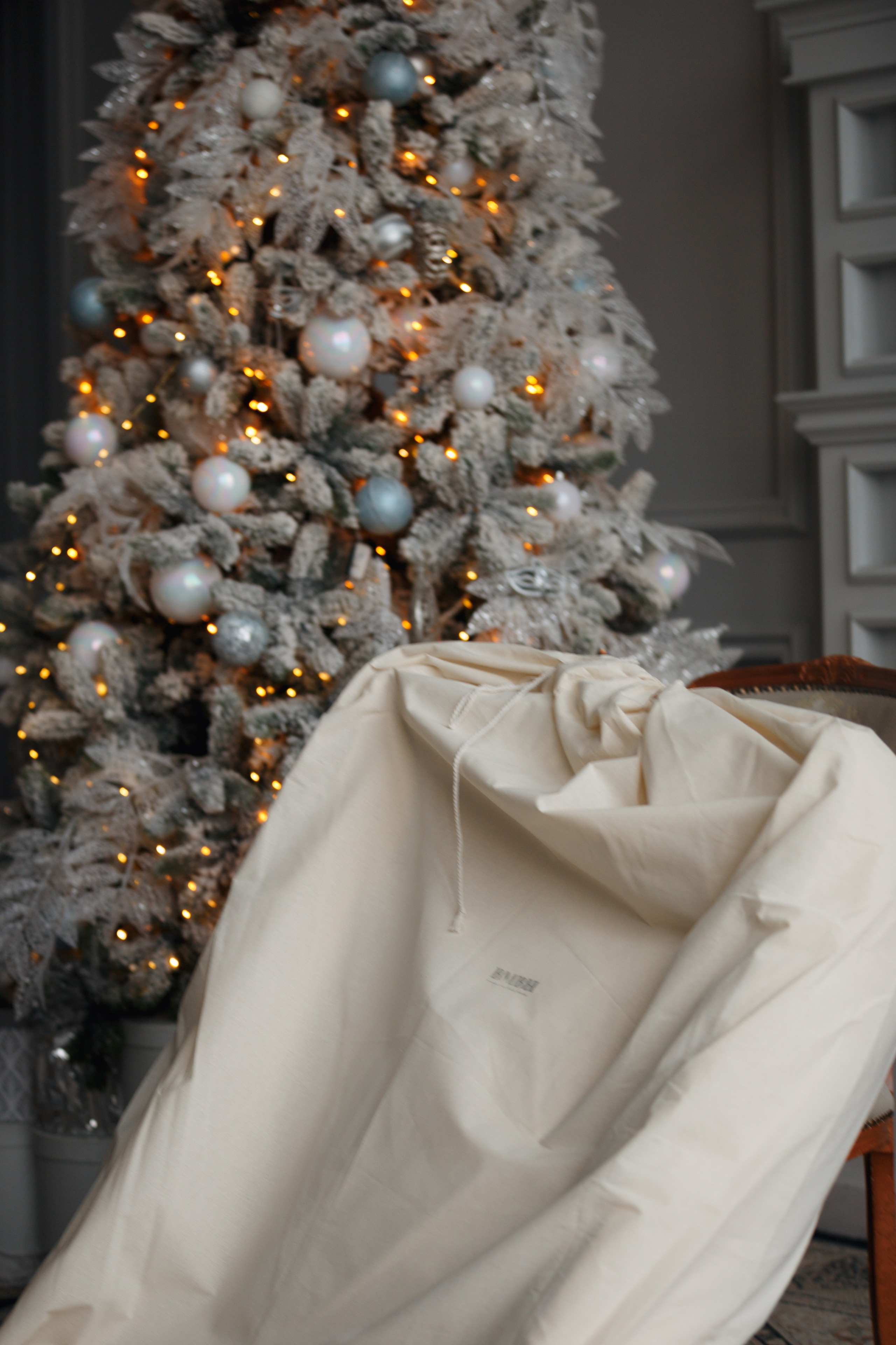 Bmbh лежанки и адресники. Фотограф анималист Кристина Карпова, Москва