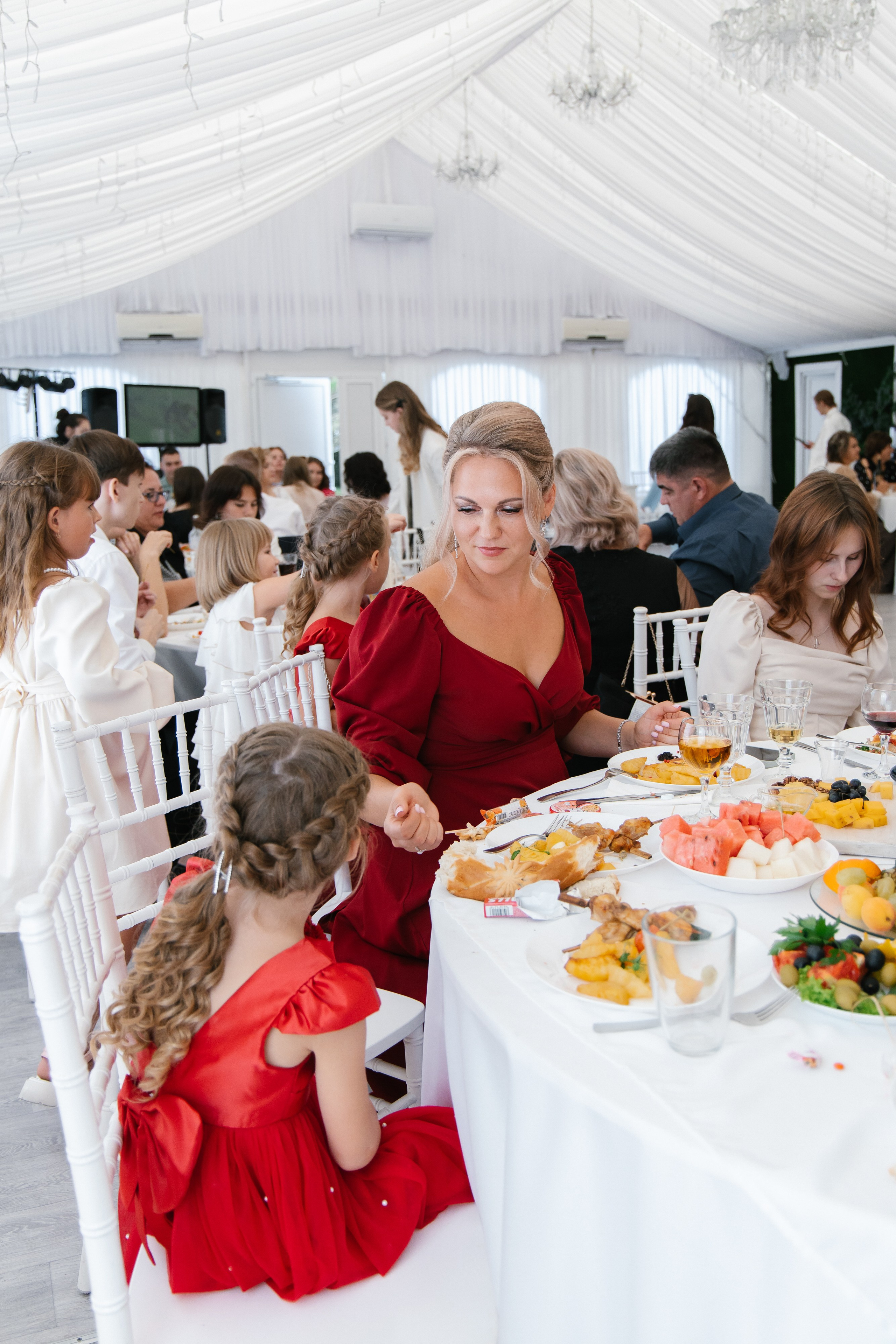 Ксения и Антон (полный день). Фотограф в Барнауле Юлия Садвокасова