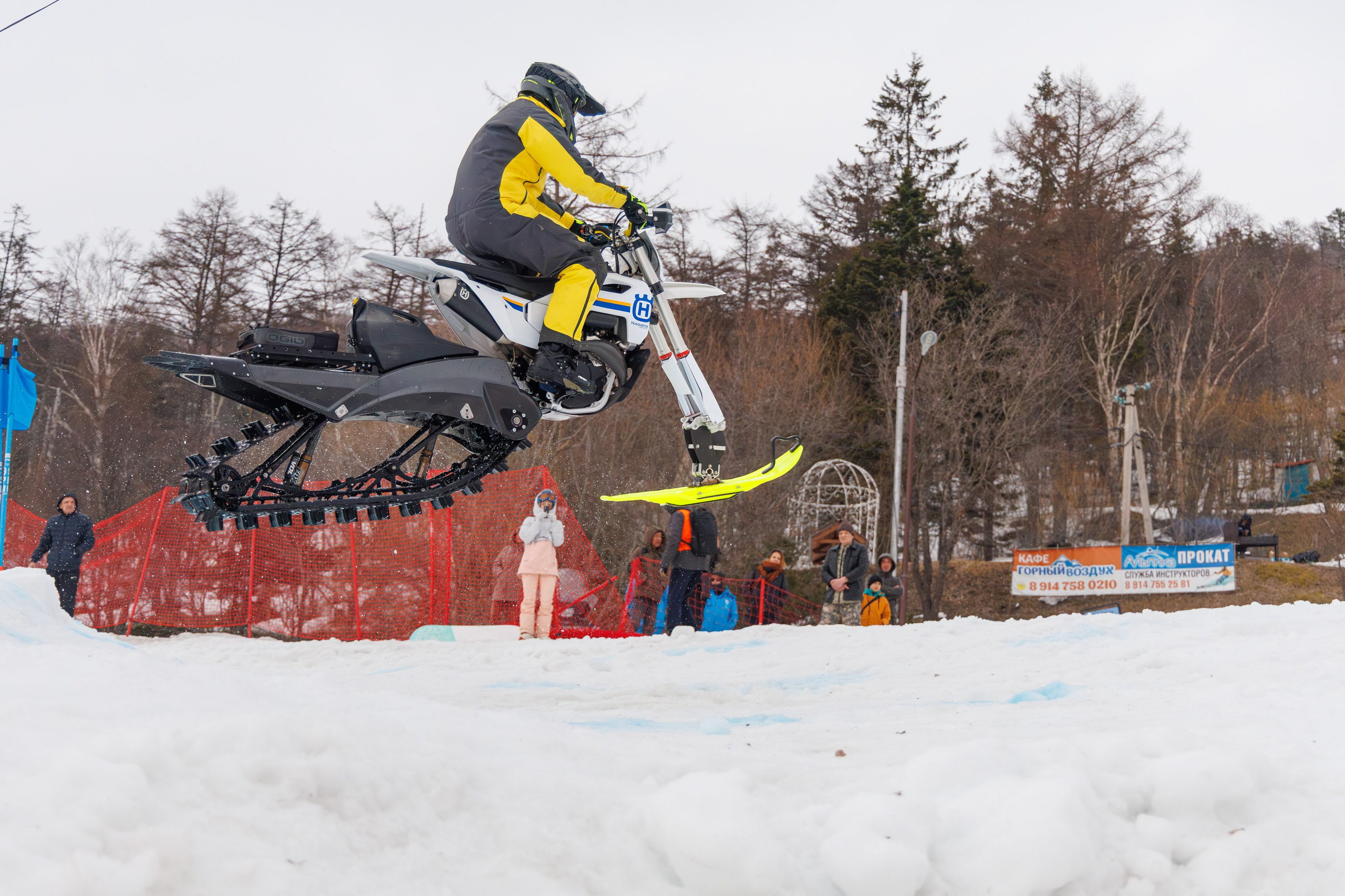Сноубайк Шоу _ 2026. Свадебный, семейный и репортажный фотограф в Южно-Сахалинске Артур Петросян